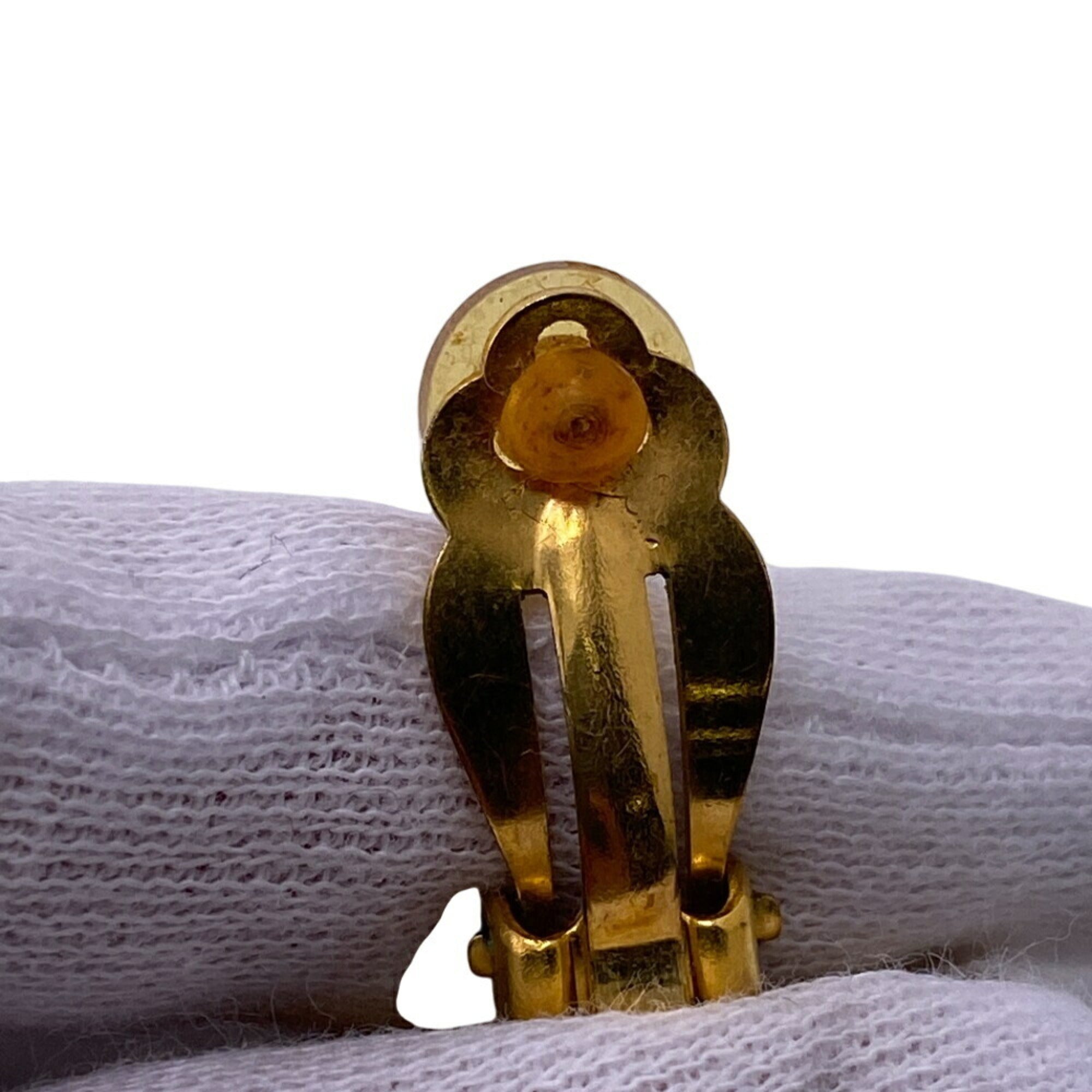 CC Logo Clip-On Earrings Metal Gold-Tone Metal