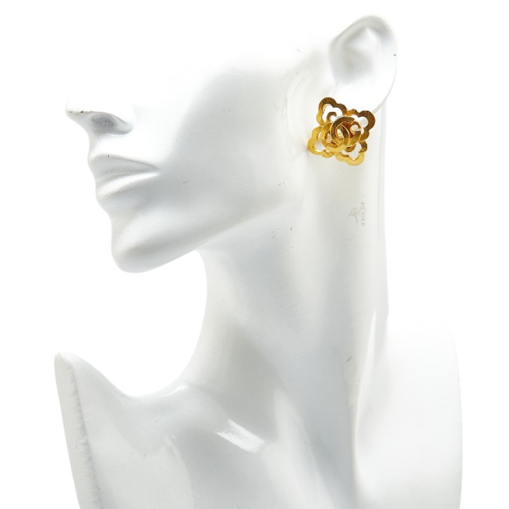 CC Logo Clip-On Earrings Metal Gold-Tone Metal