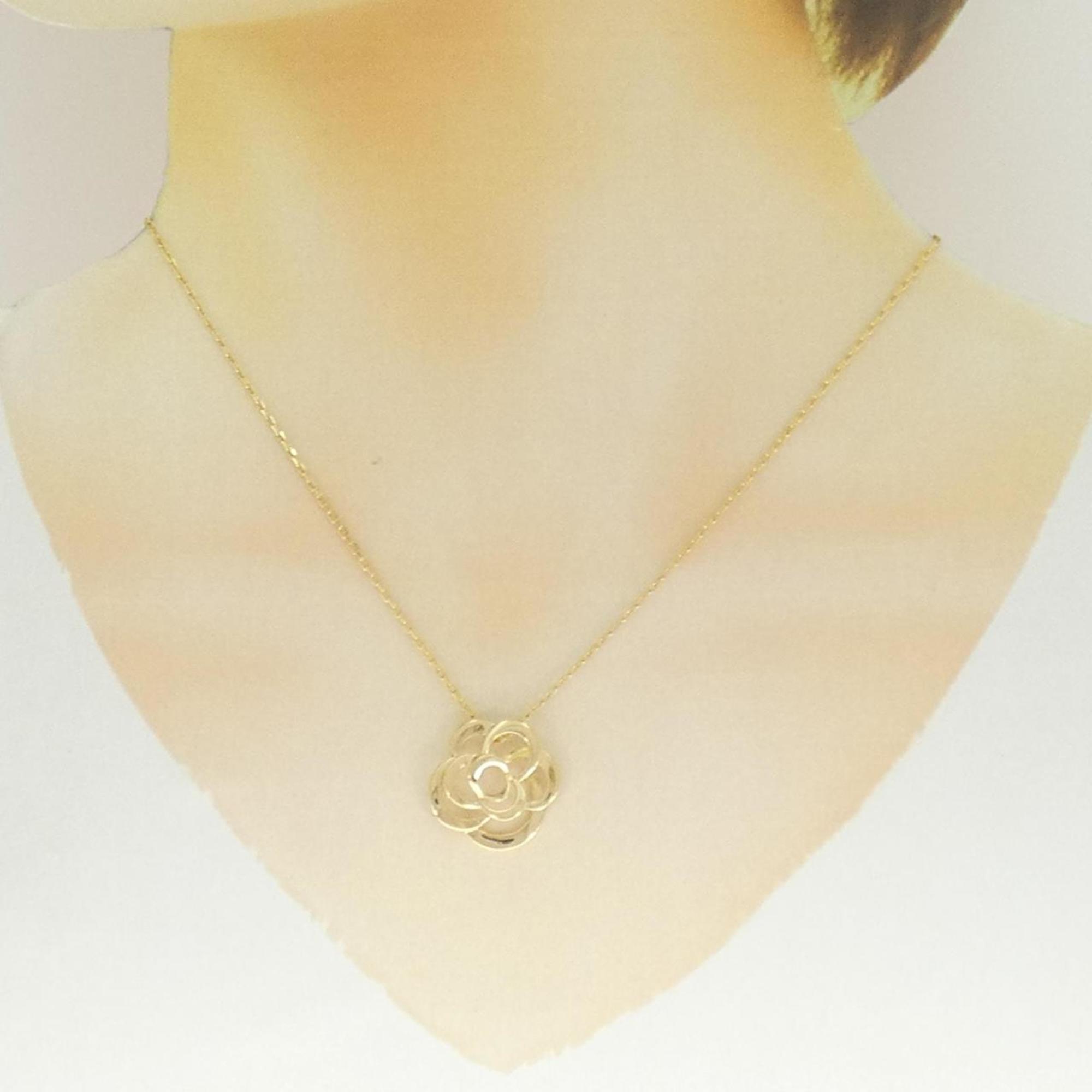 Camellia Pendant Necklace 18K Yellow Gold