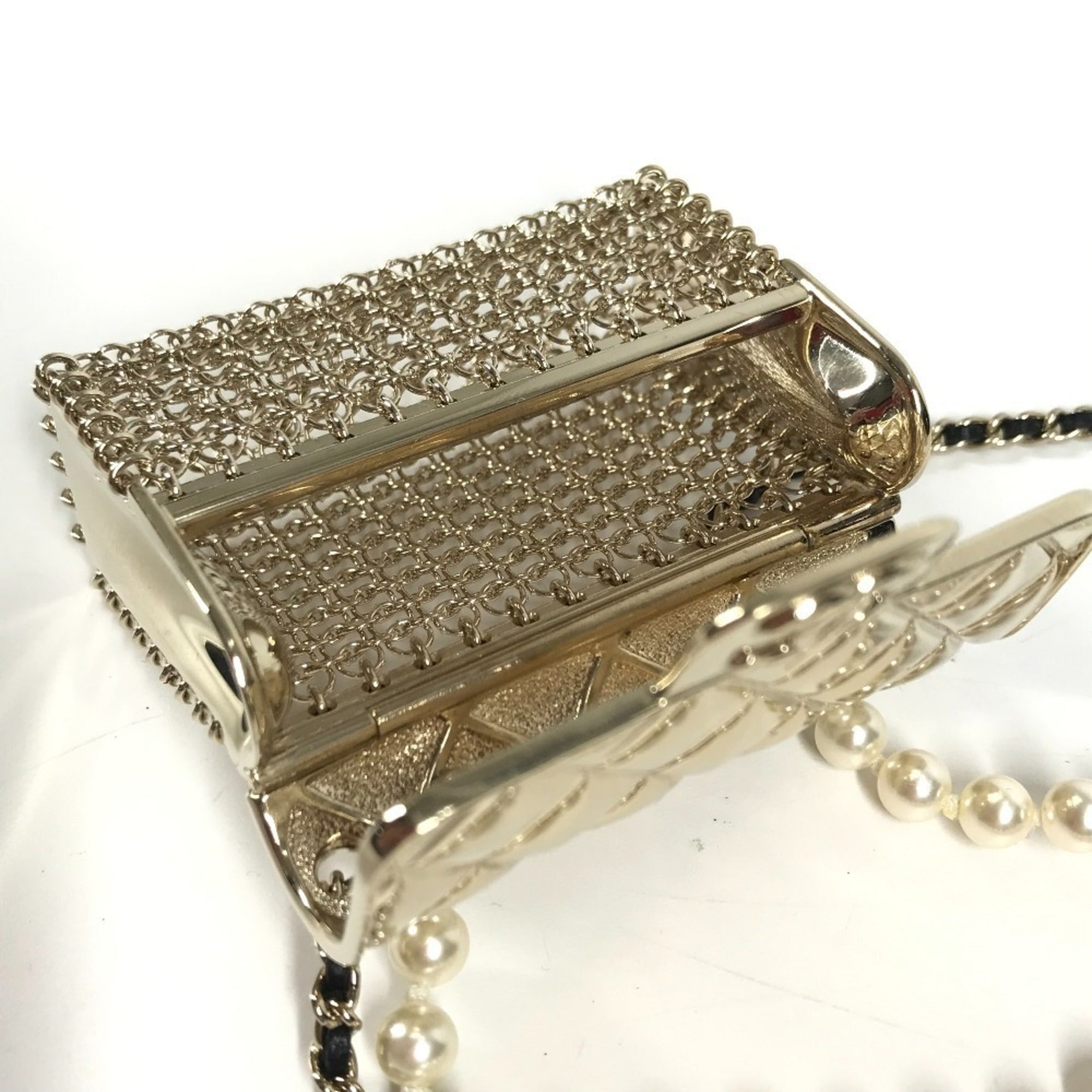 CC Logo Chain Necklace Gold-Tone Metal