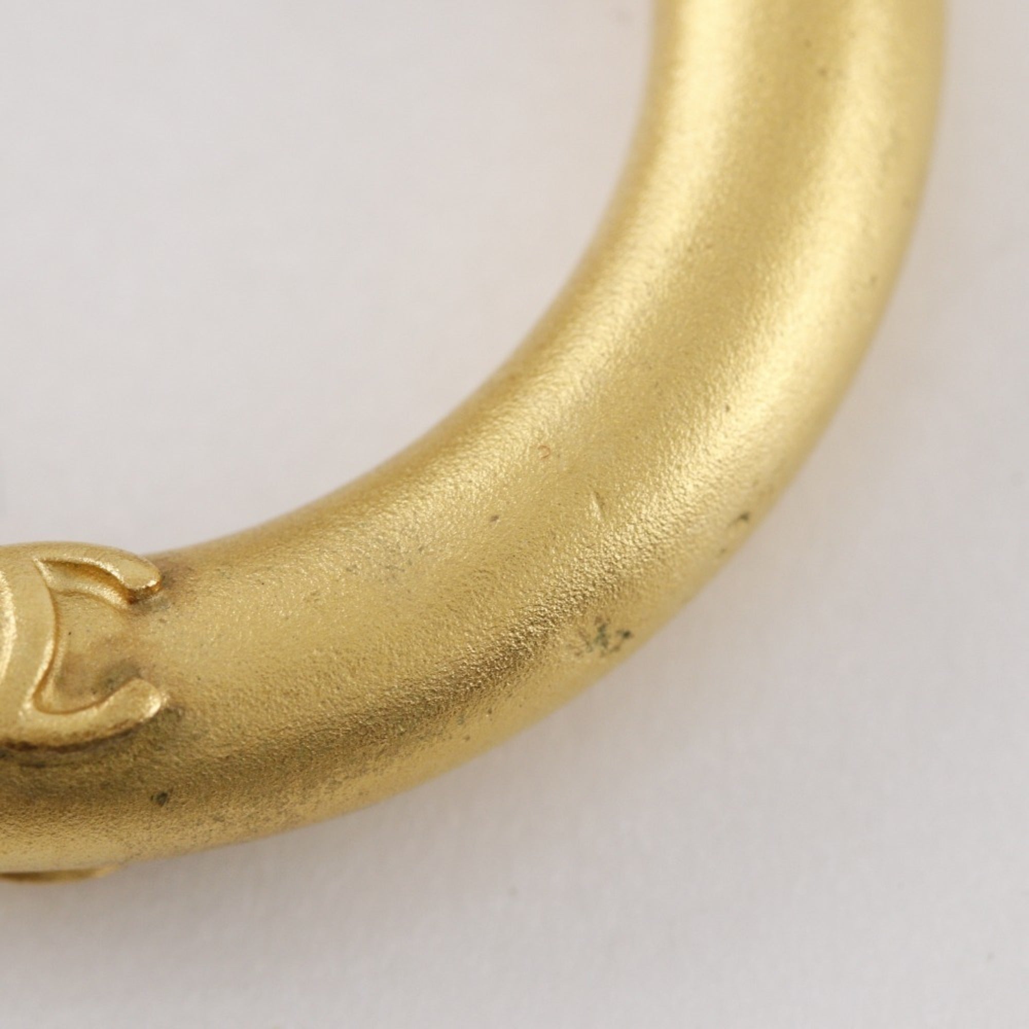Vintage Clip-On Earrings Hoop Clip-On Gold-Tone Metal