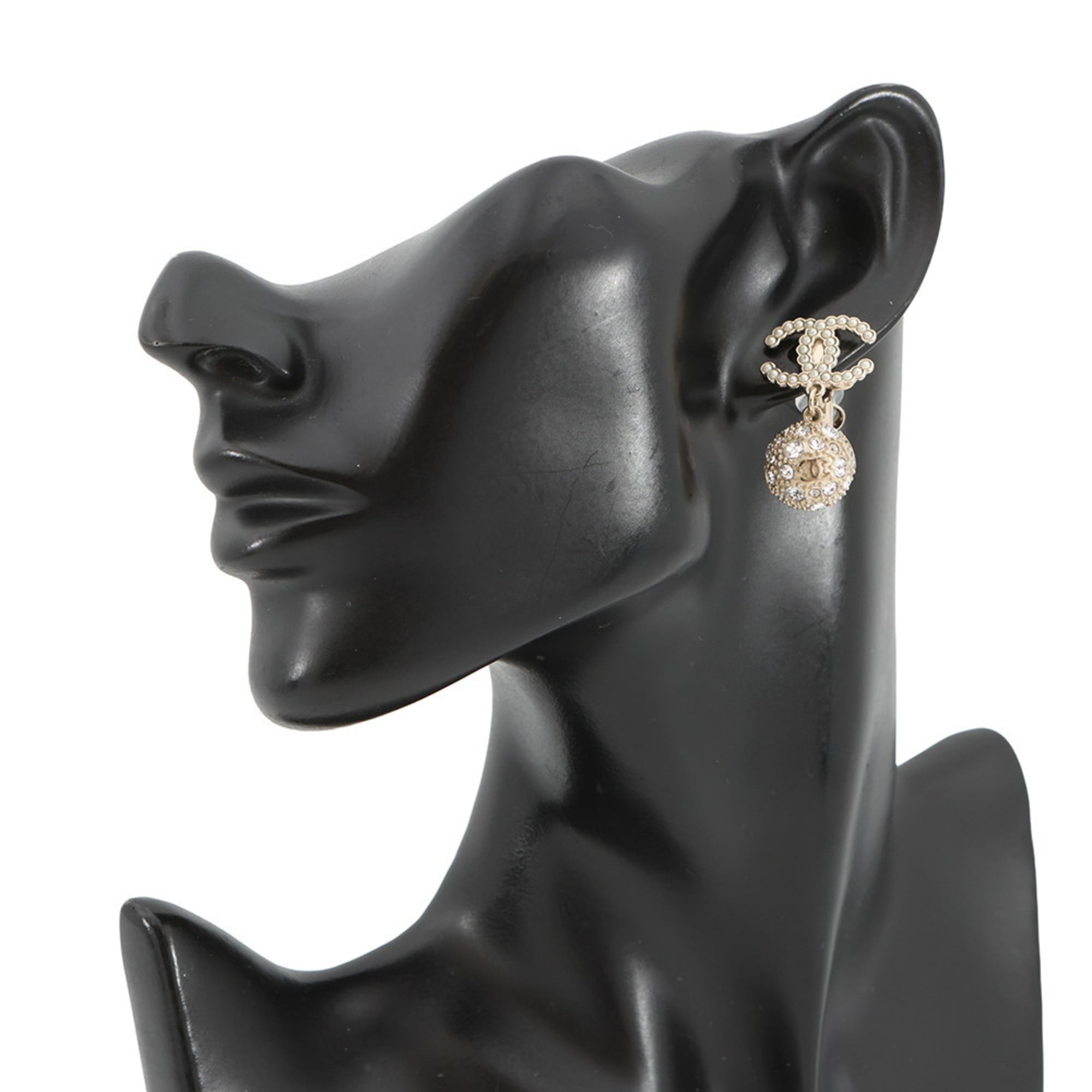 CC Logo Clip-On Earrings Gold-Tone Metal Gold-Tone Metal