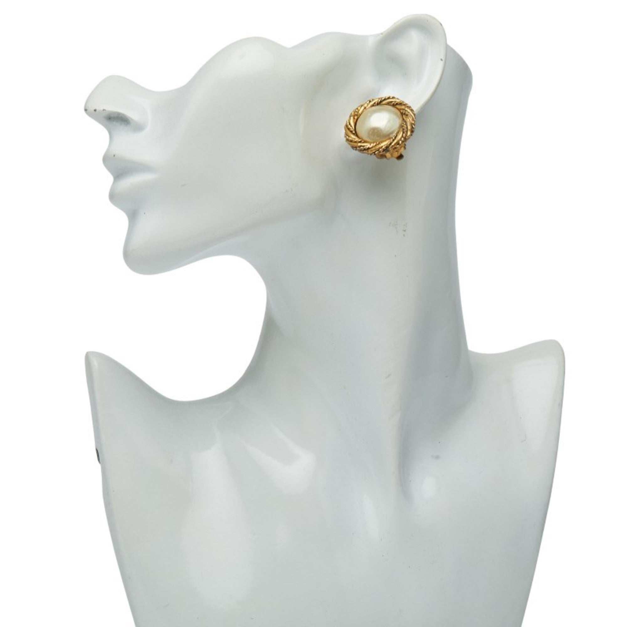 Clip-On Earrings Pearl Clip-On Gold-Tone Metal