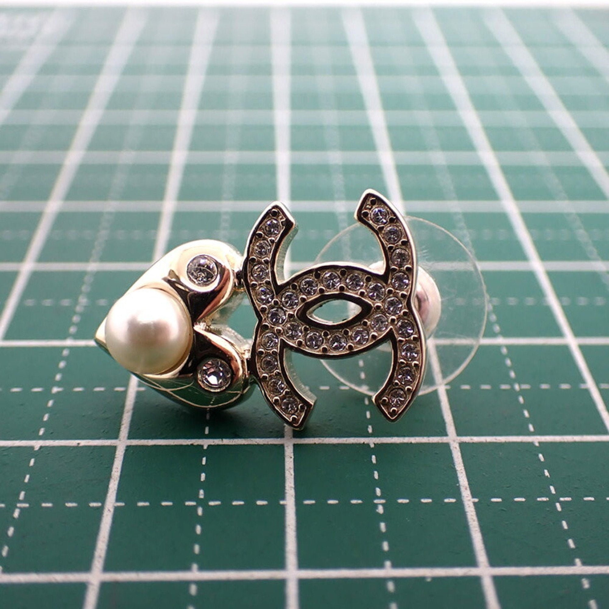 CC Logo Earrings Metal