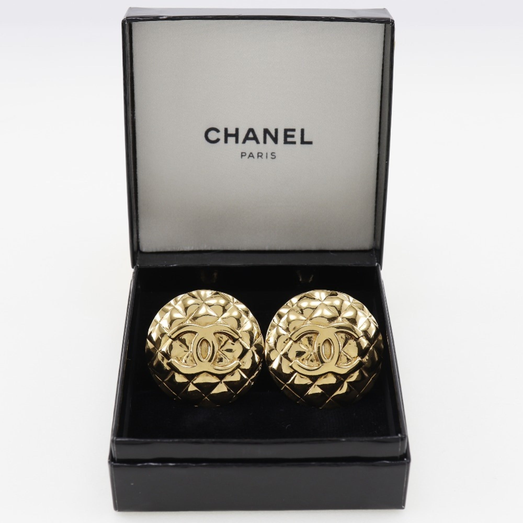 CC Logo Clip-On Earrings Metal Gold-Tone Metal