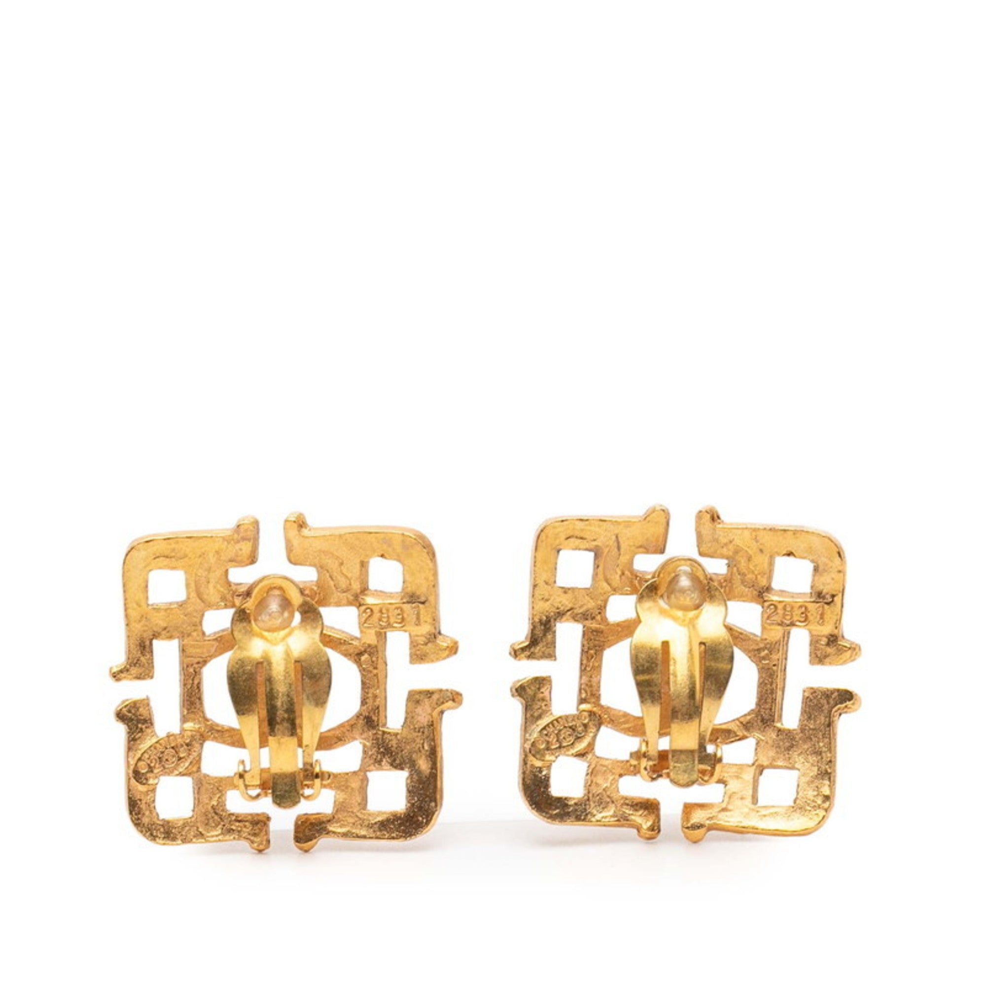 CC Logo Clip-On Earrings Metal Gold-Tone Metal
