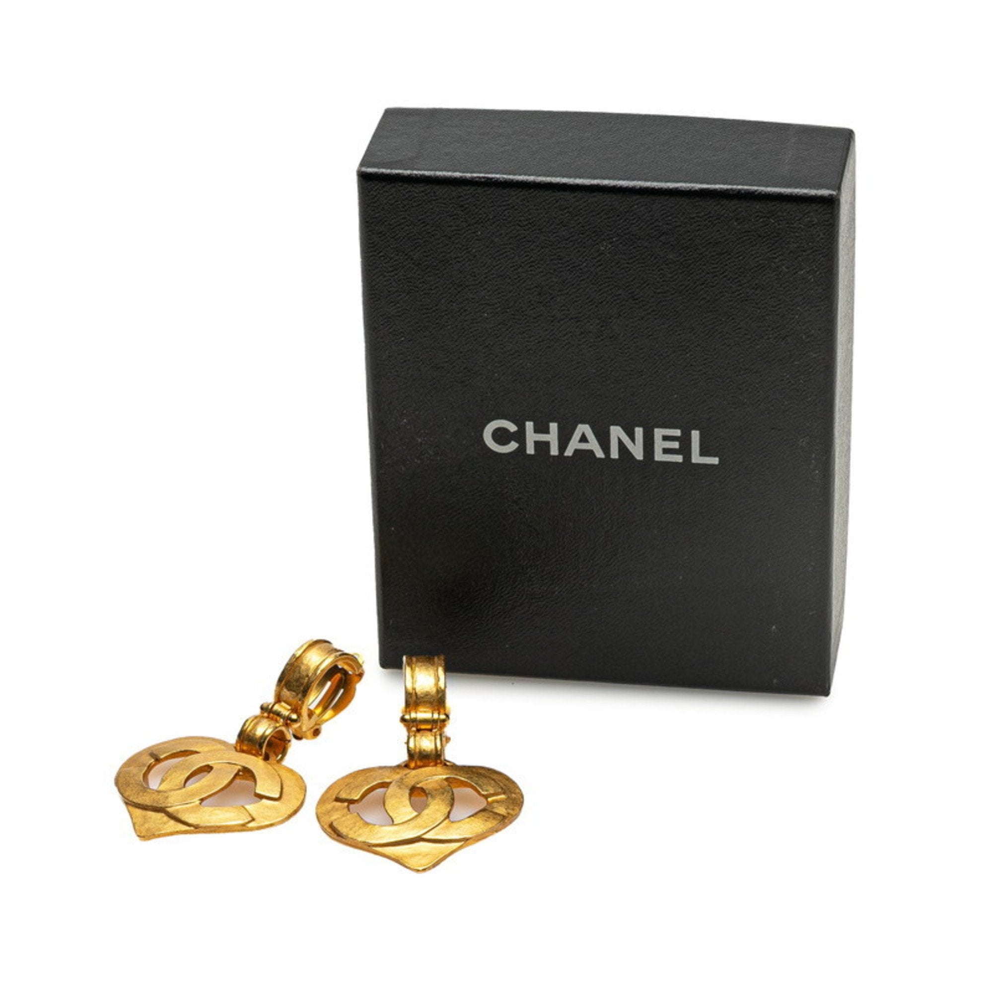 CC Logo Heart Clip-On Earrings Metal Gold-Tone Metal