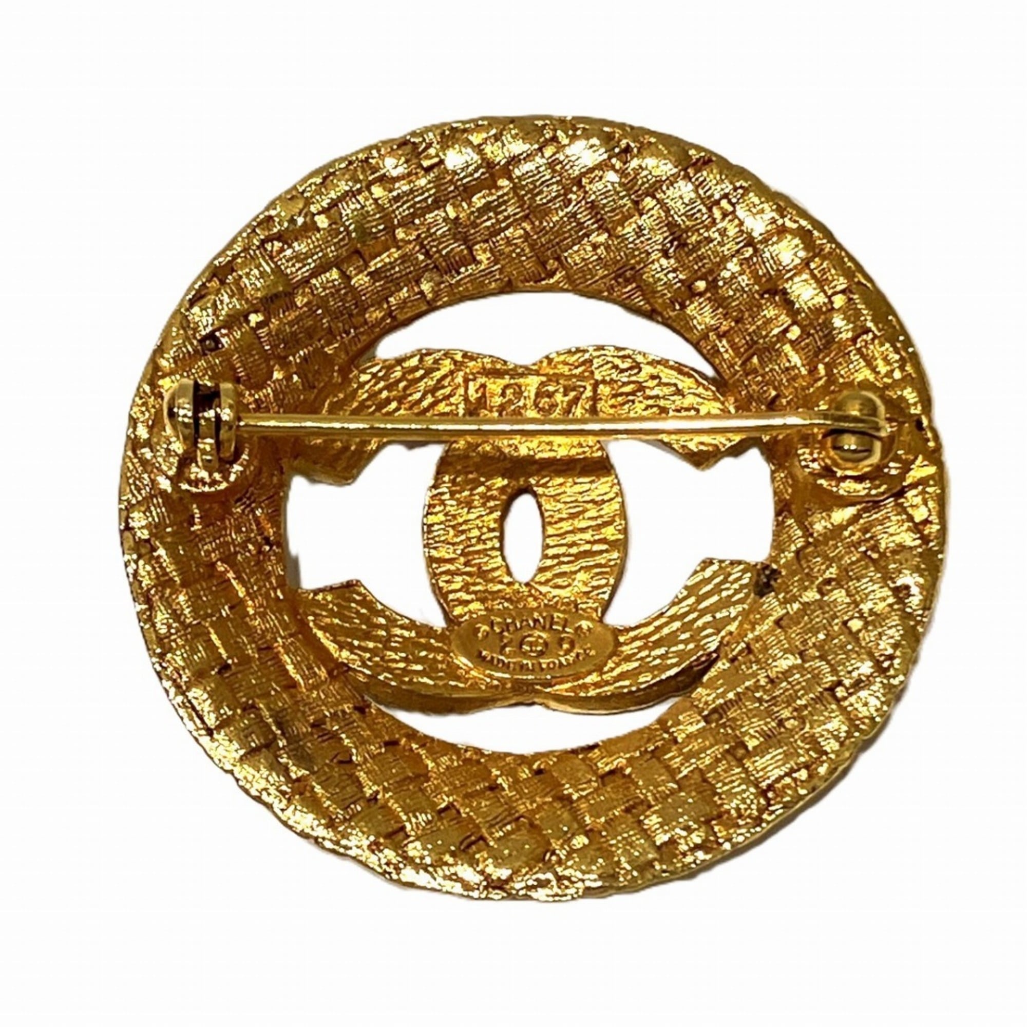 Vintage Brooch Metal