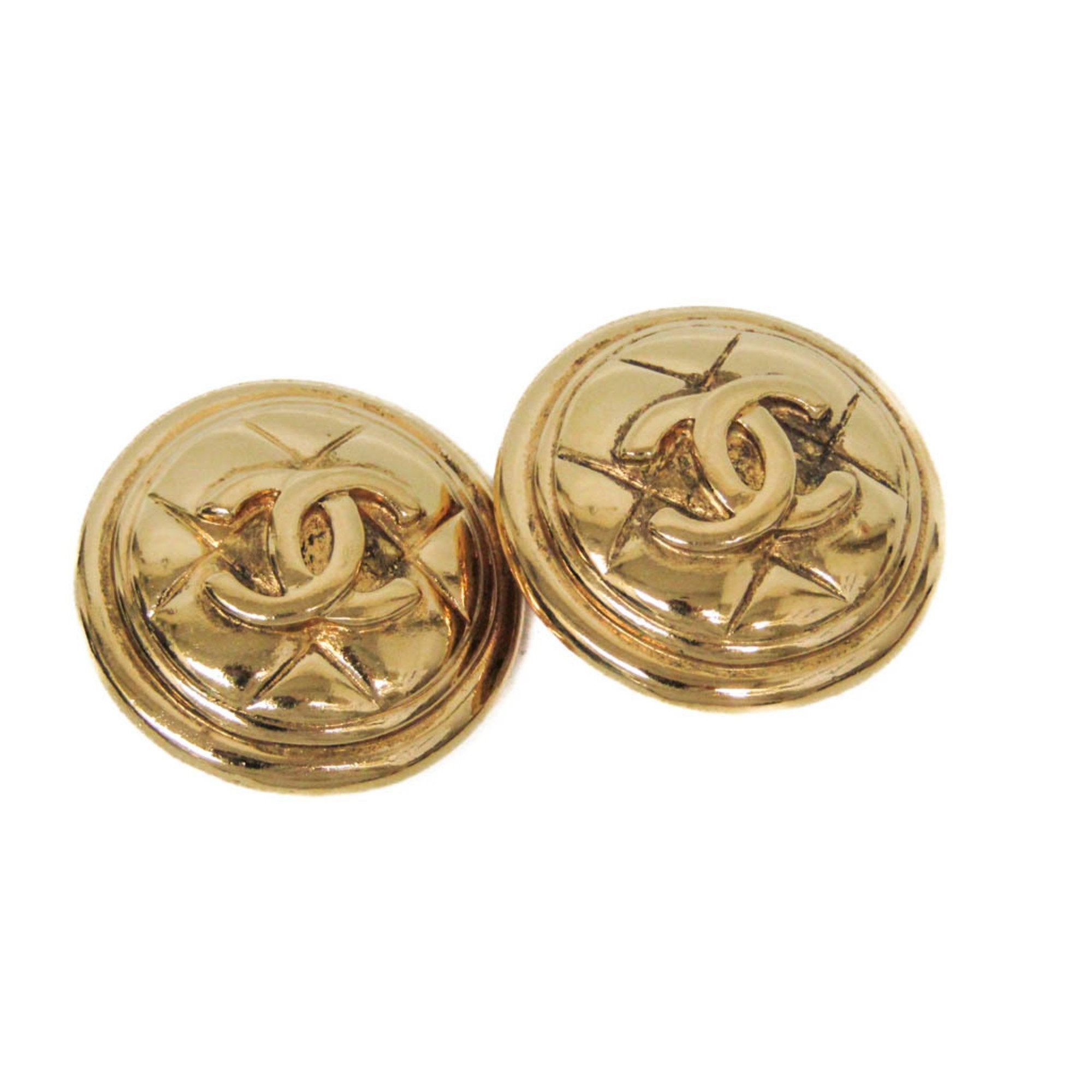 CC Logo Clip-On Earrings Metal Gold-Tone Metal