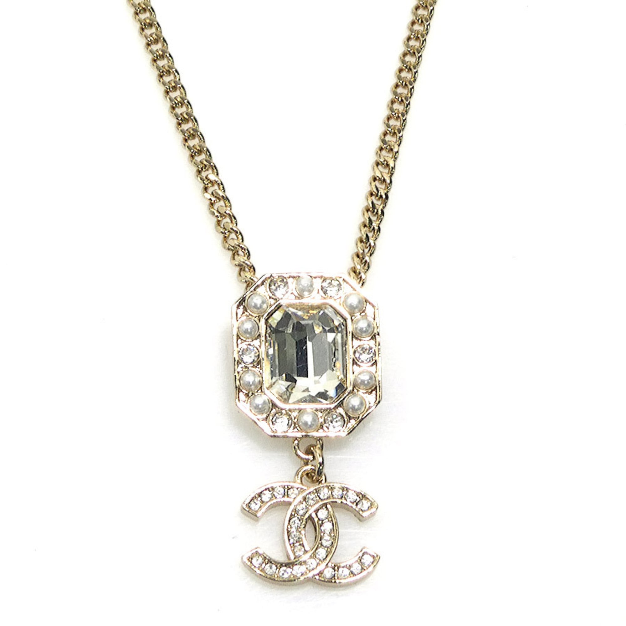 Pendant Necklace Metal Gold