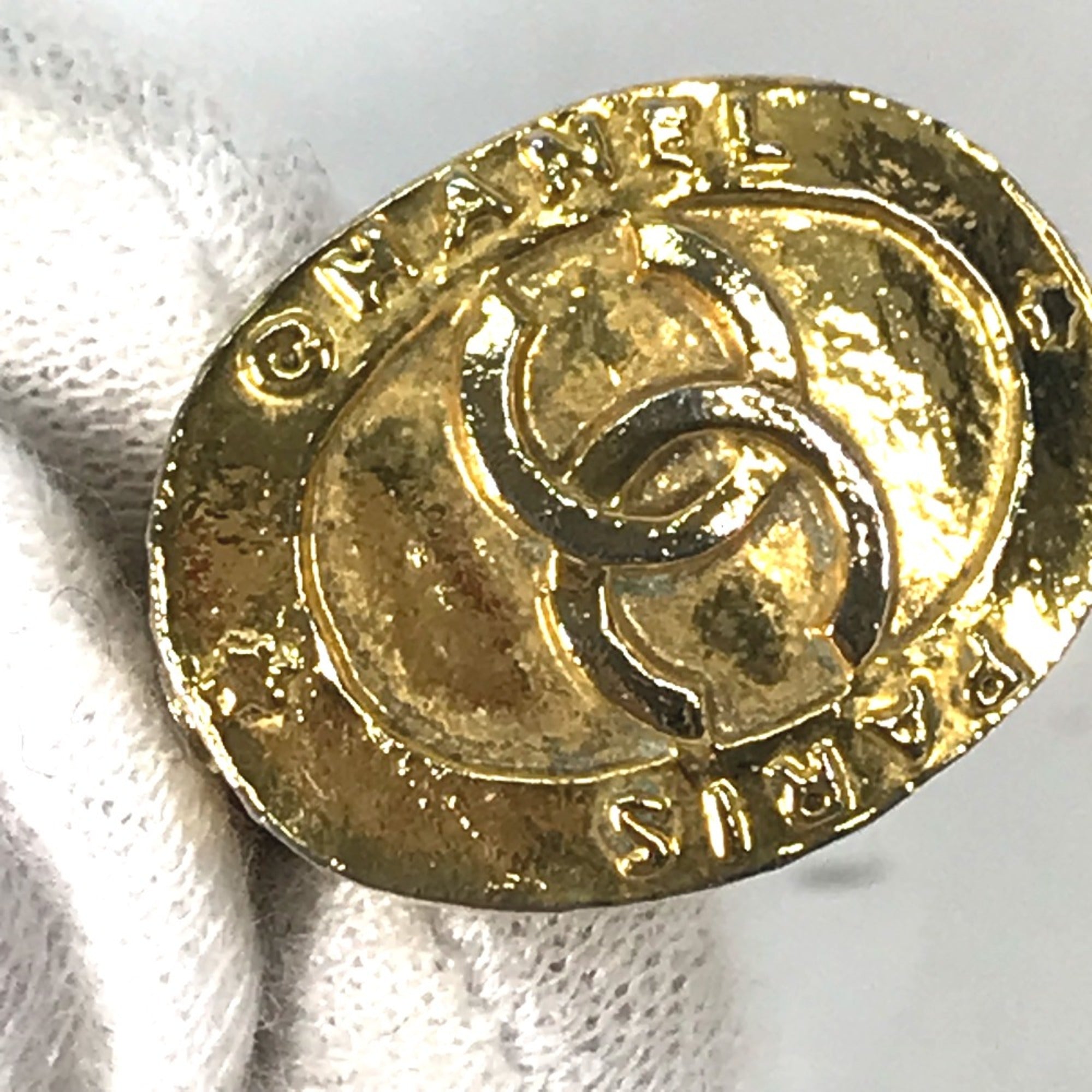 Vintage Clip-On Earrings Clip-On Gold-Tone Metal