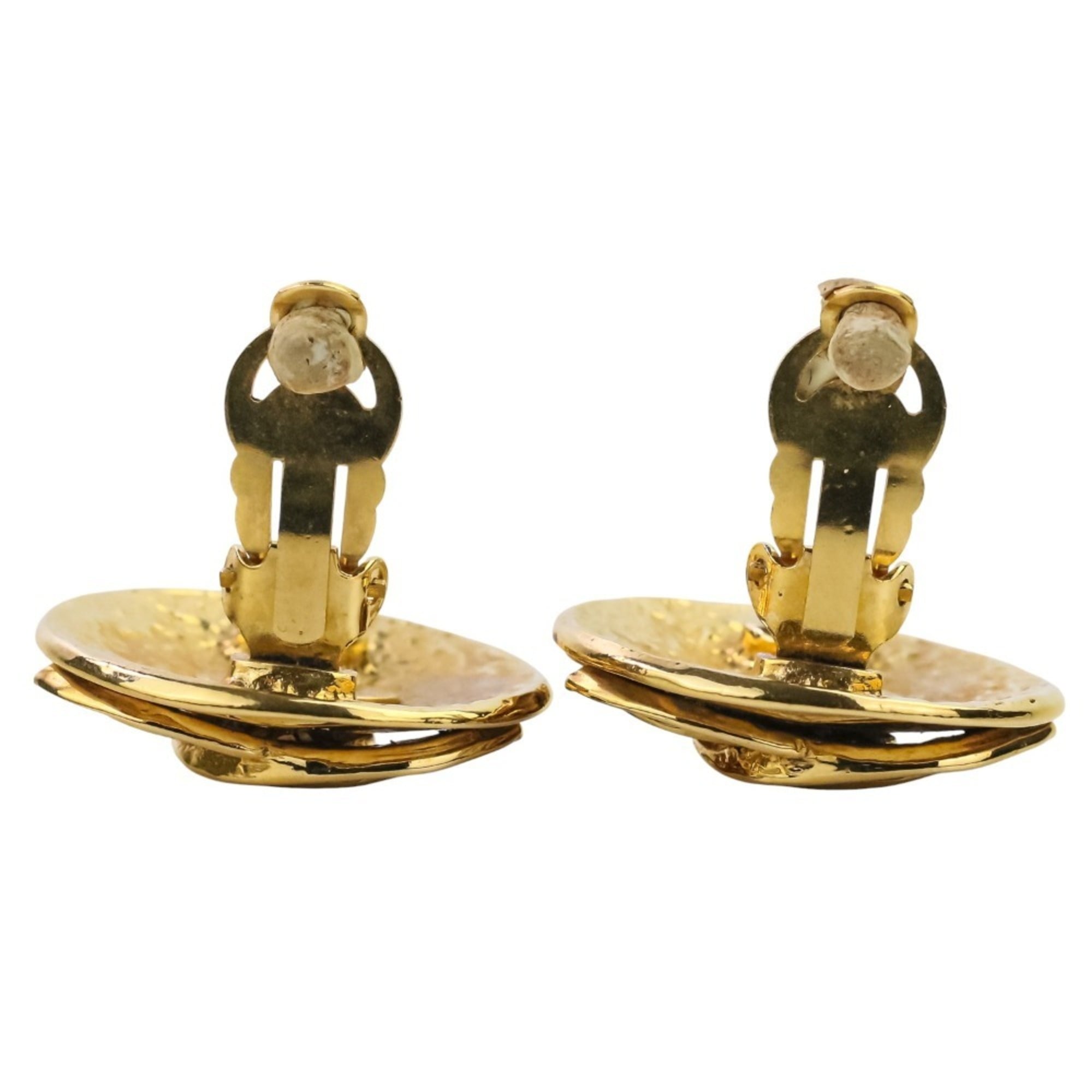CC Logo Circle Clip-On Earrings Metal Gold-Tone Metal