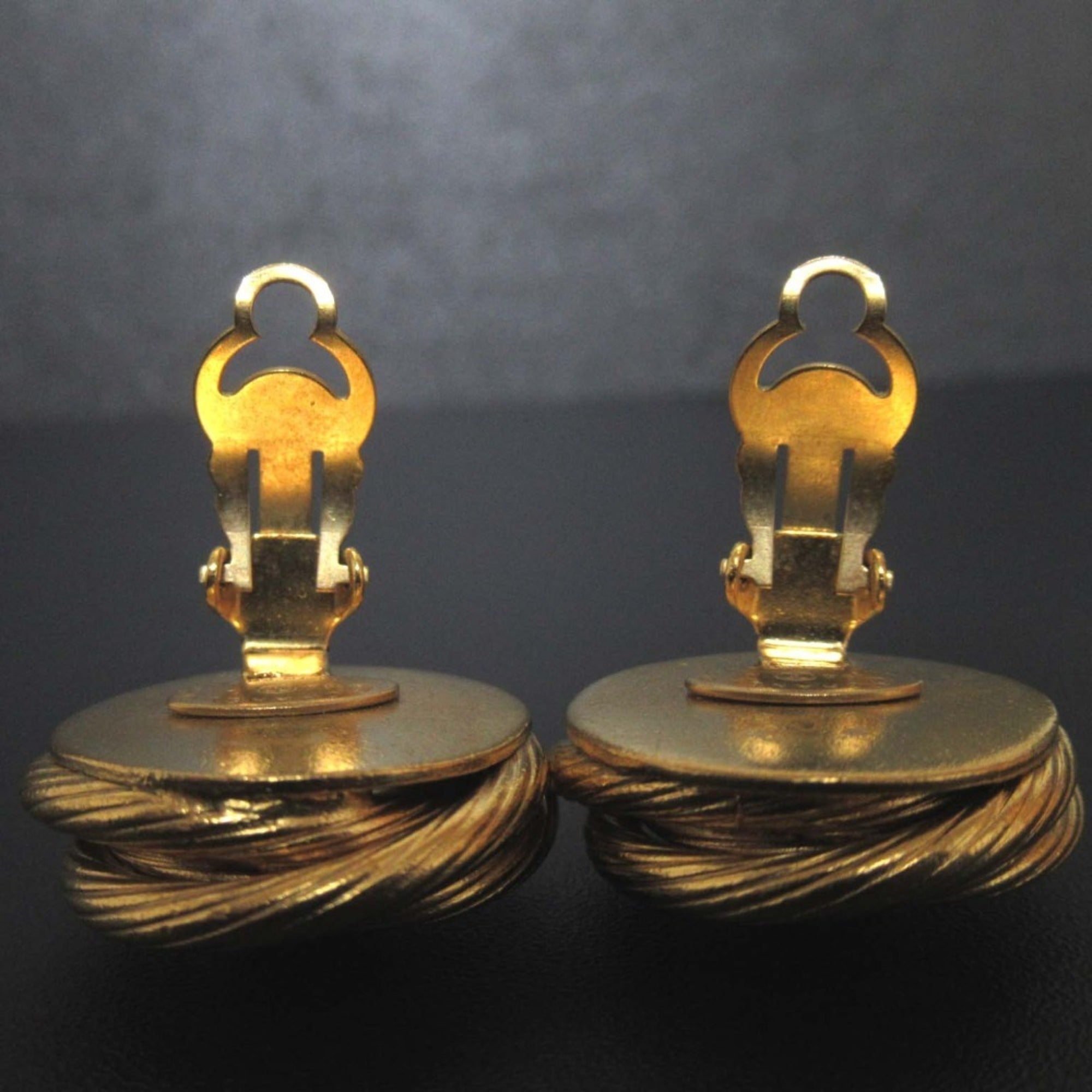Vintage Clip-On Earrings Pearl Clip-On Gold-Tone Metal