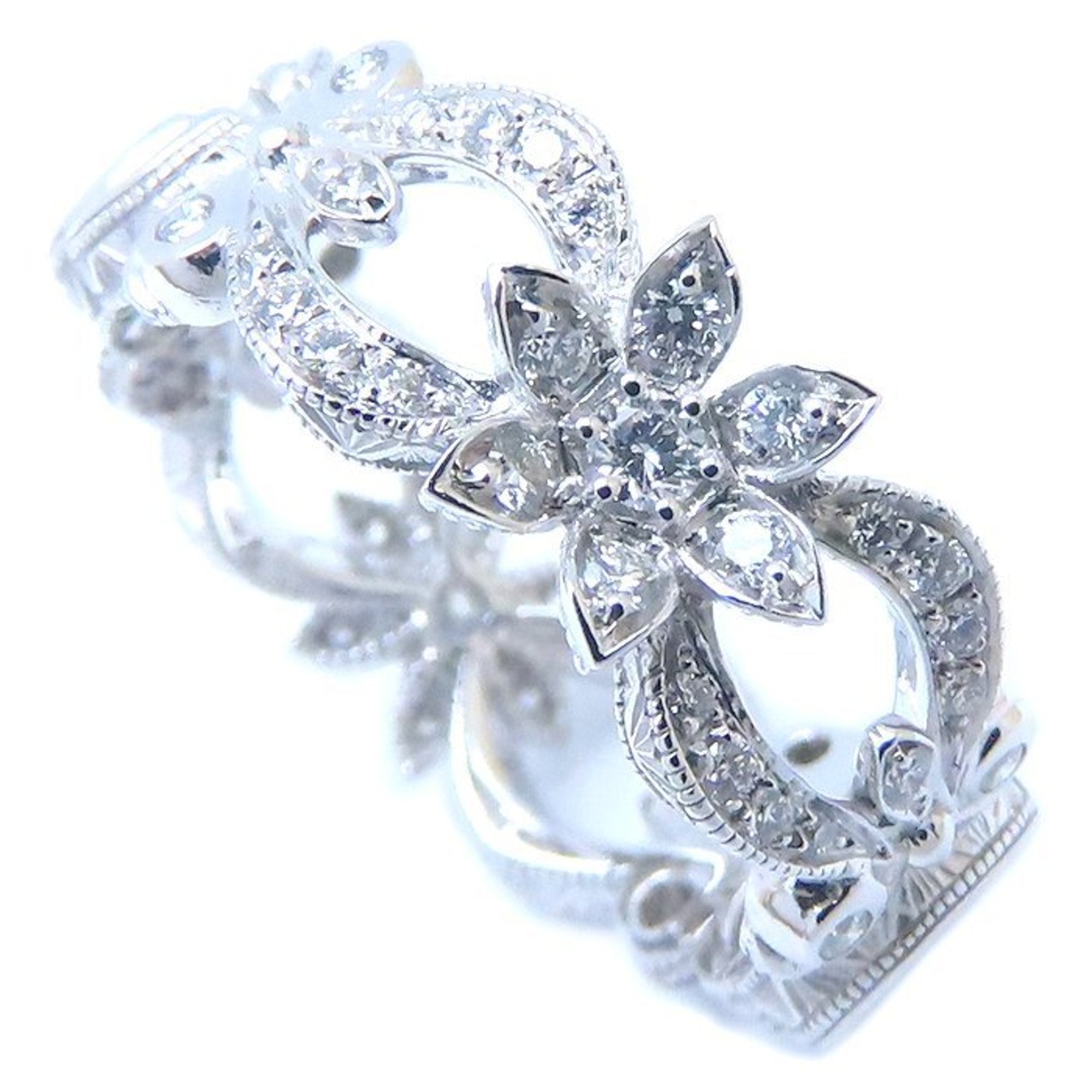 Flora Ring 18K White Gold with Diamond