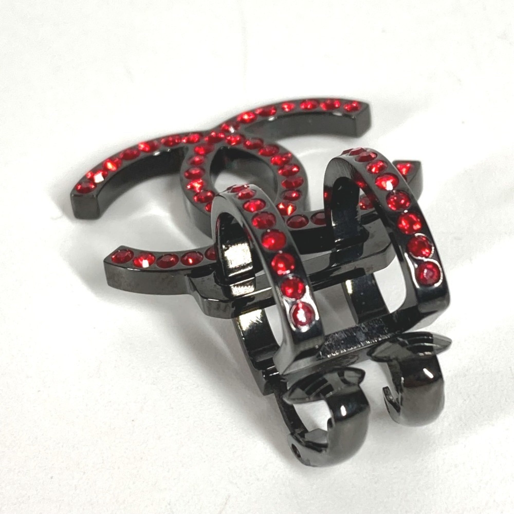 CC Logo Clip-On Single Earring Metal