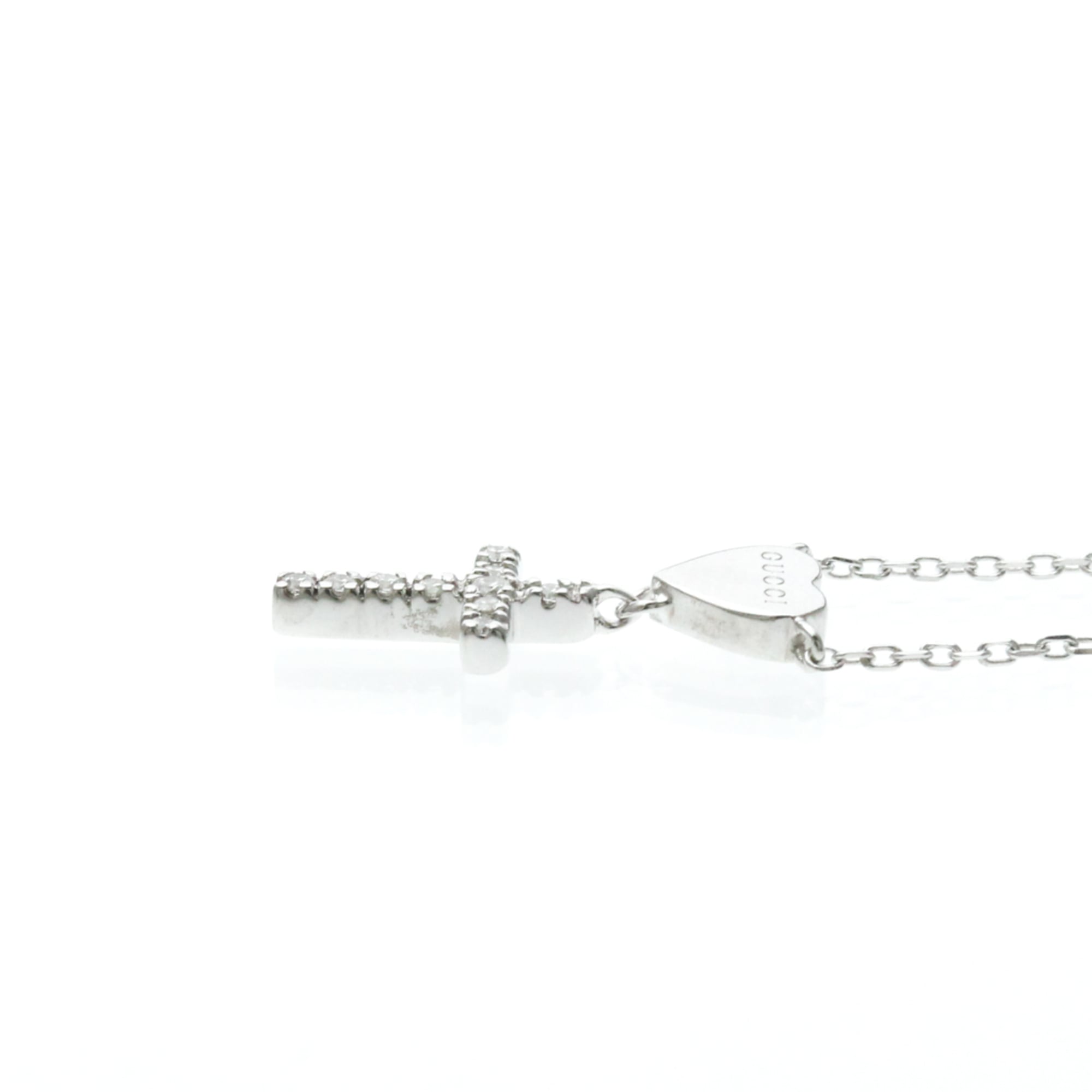 Pendant Necklace 18K White Gold with Diamond