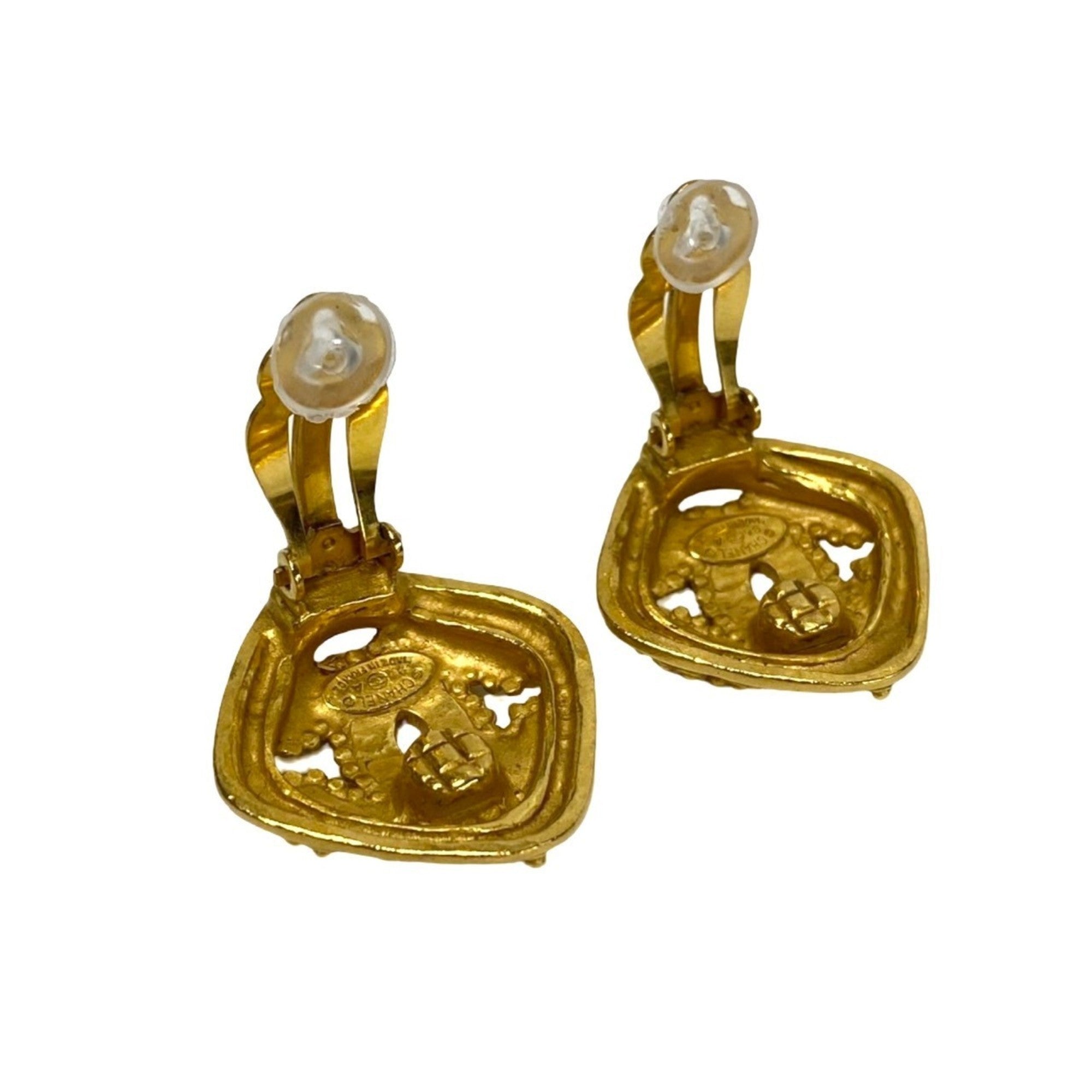CC Logo Clip-On Earrings Metal Gold-Tone Metal