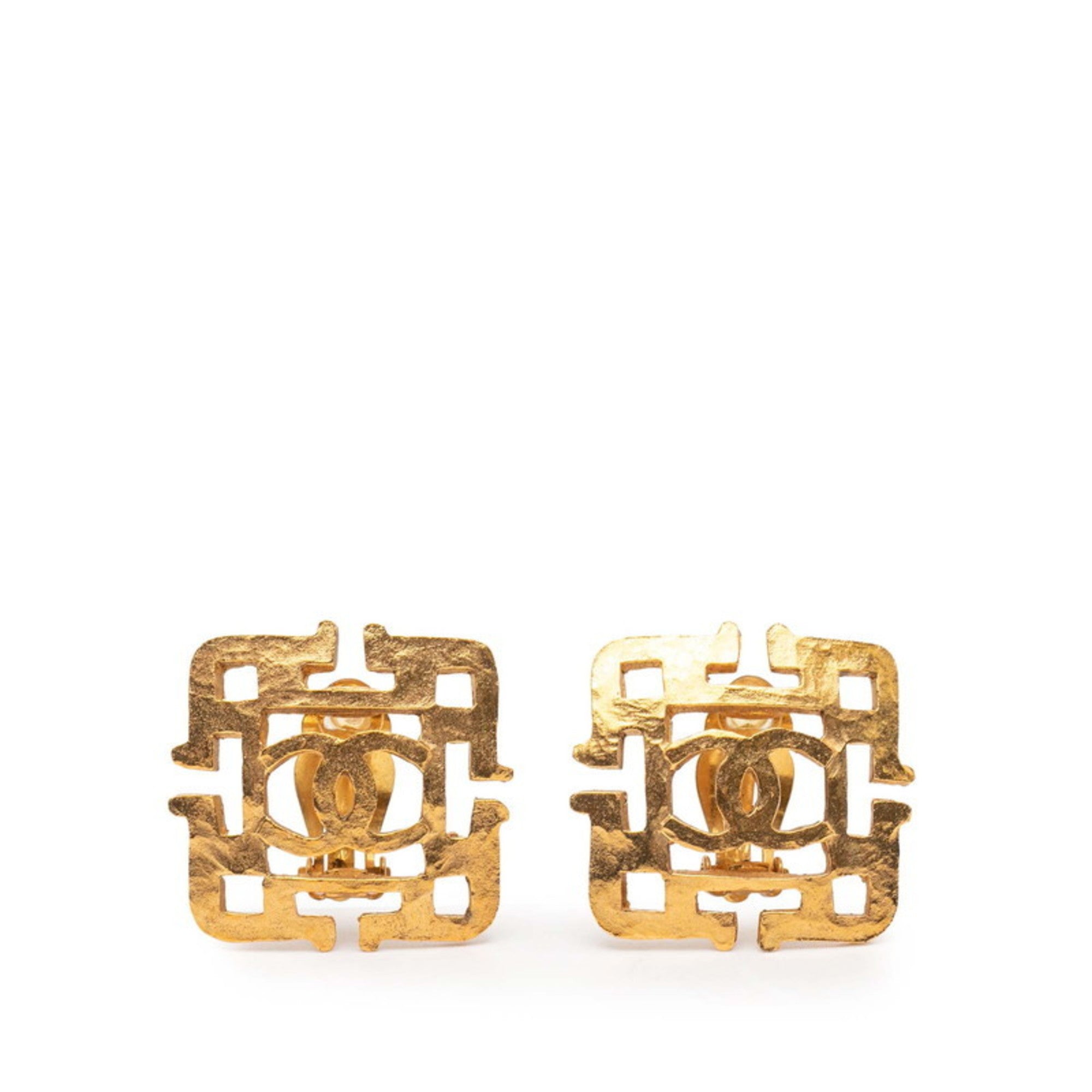 CC Logo Clip-On Earrings Metal Gold-Tone Metal