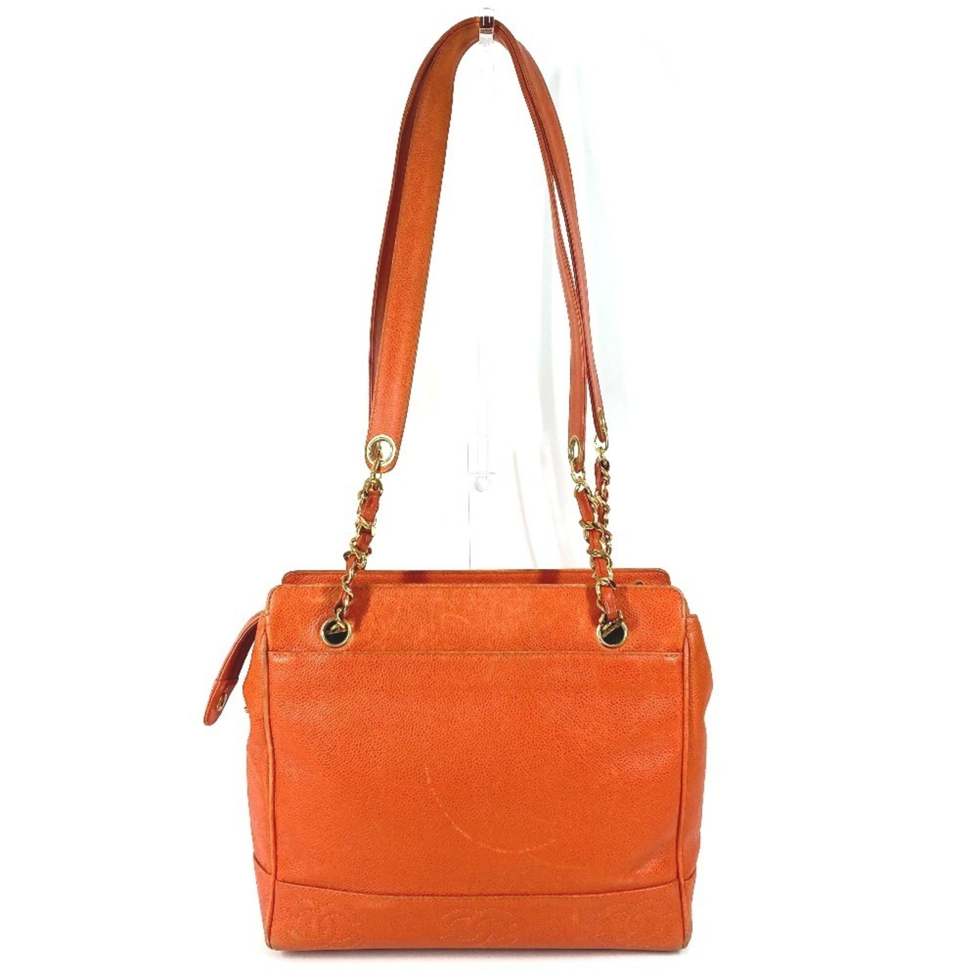 Vintage Stitched CC Shoulder Bag Caviar Medium