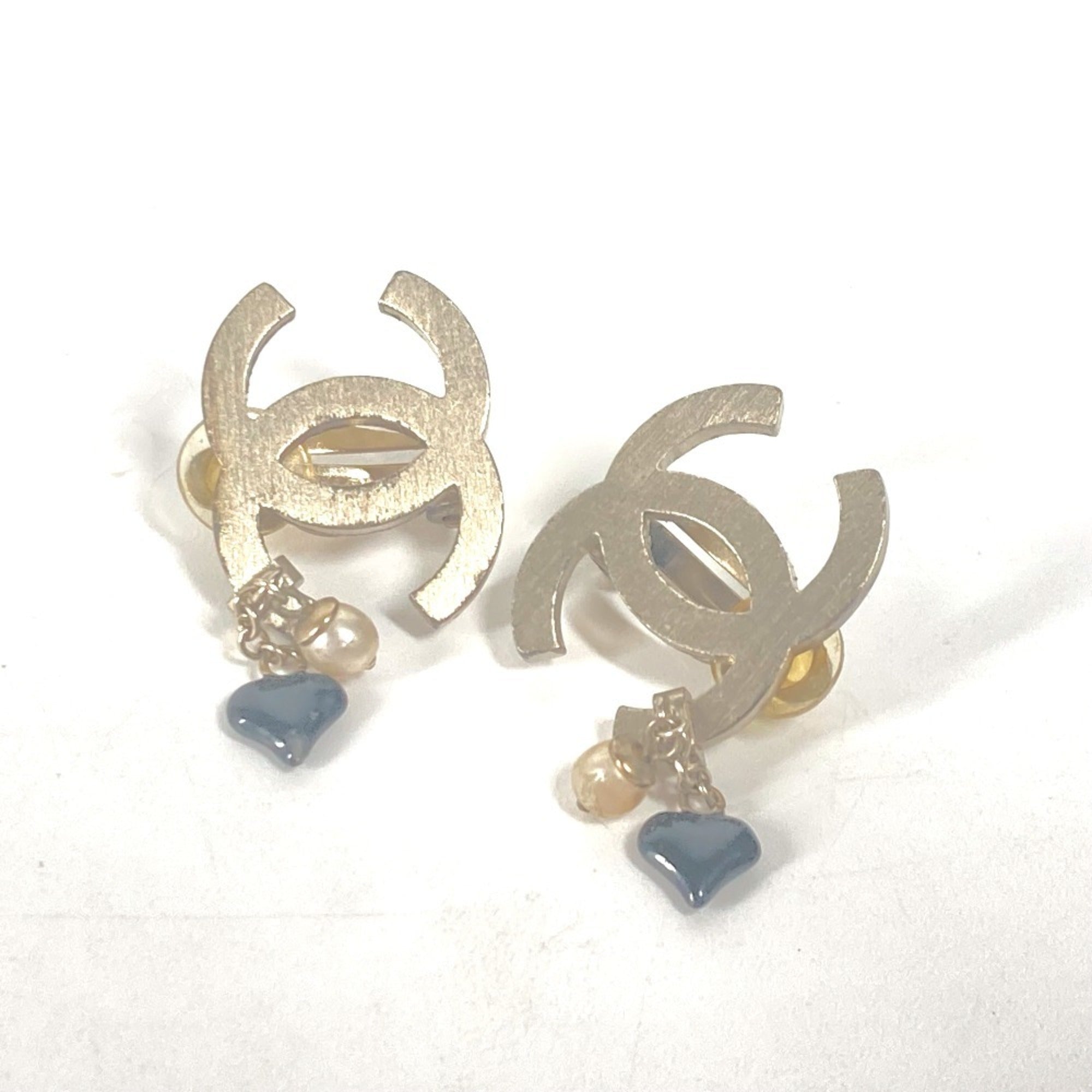 CC Logo Heart Clip-On Earrings Gold-Tone Metal Gold-Tone Metal