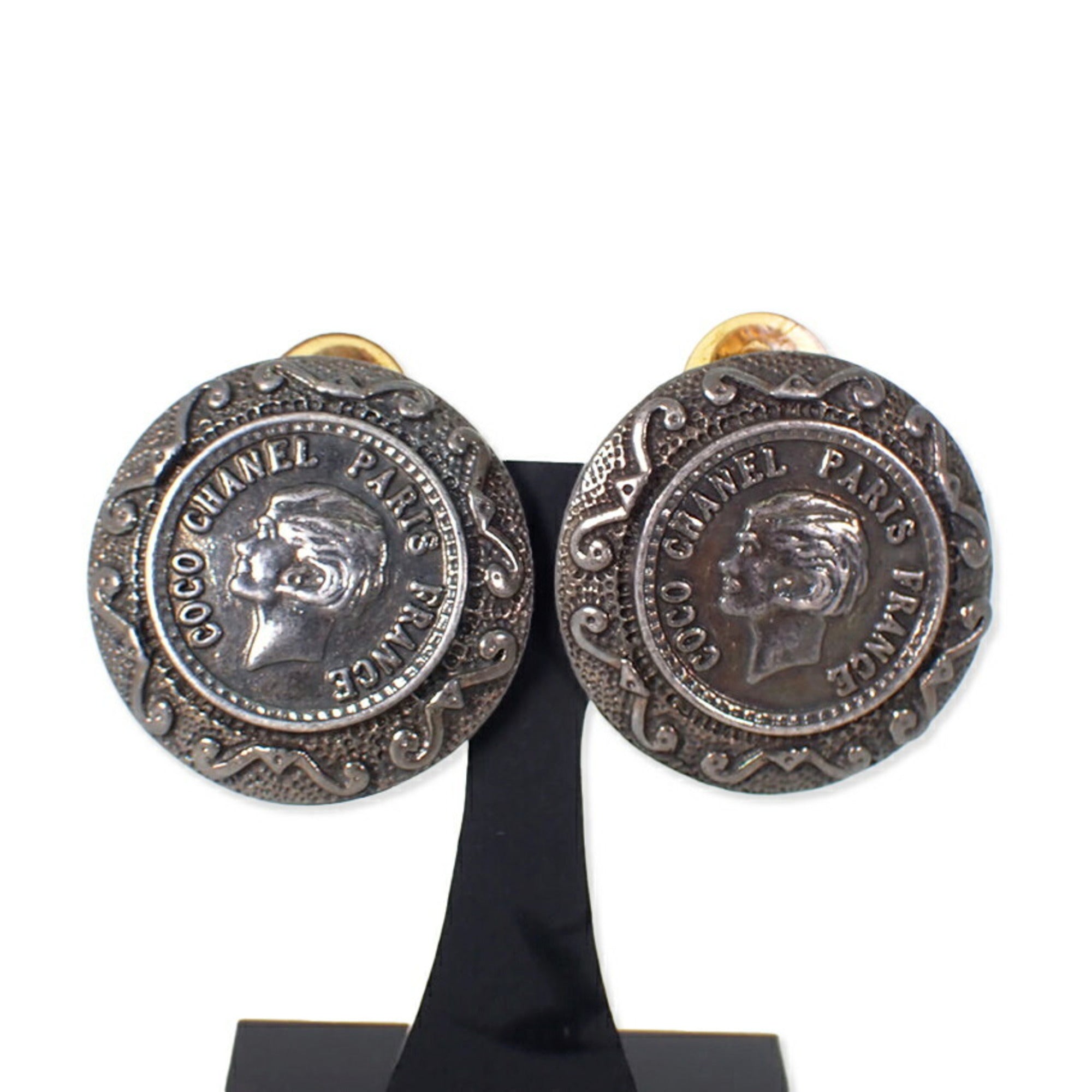 Clip-On Earrings Metal