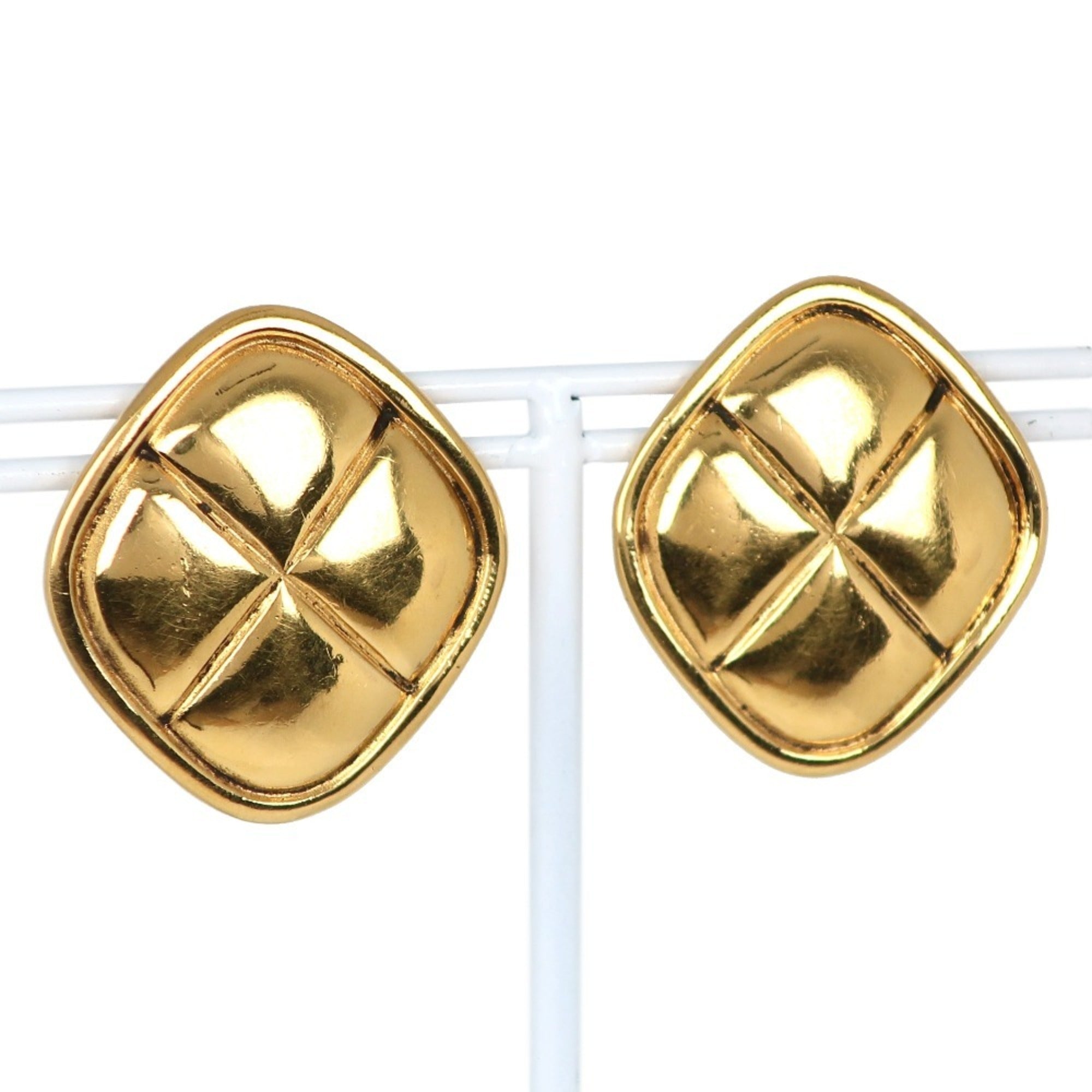 Vintage Earrings Gold-Tone Metal