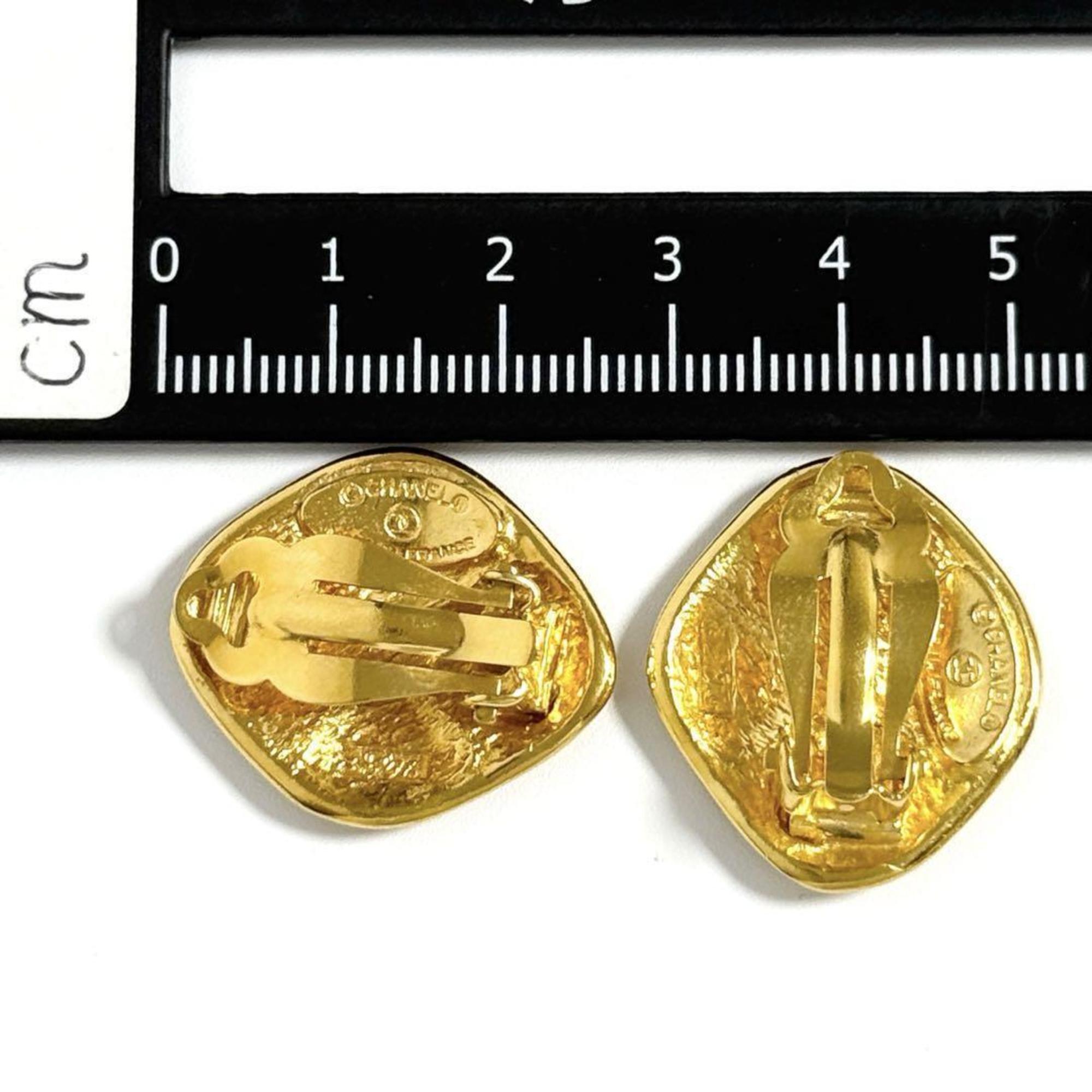 Clip-On Earrings Metal