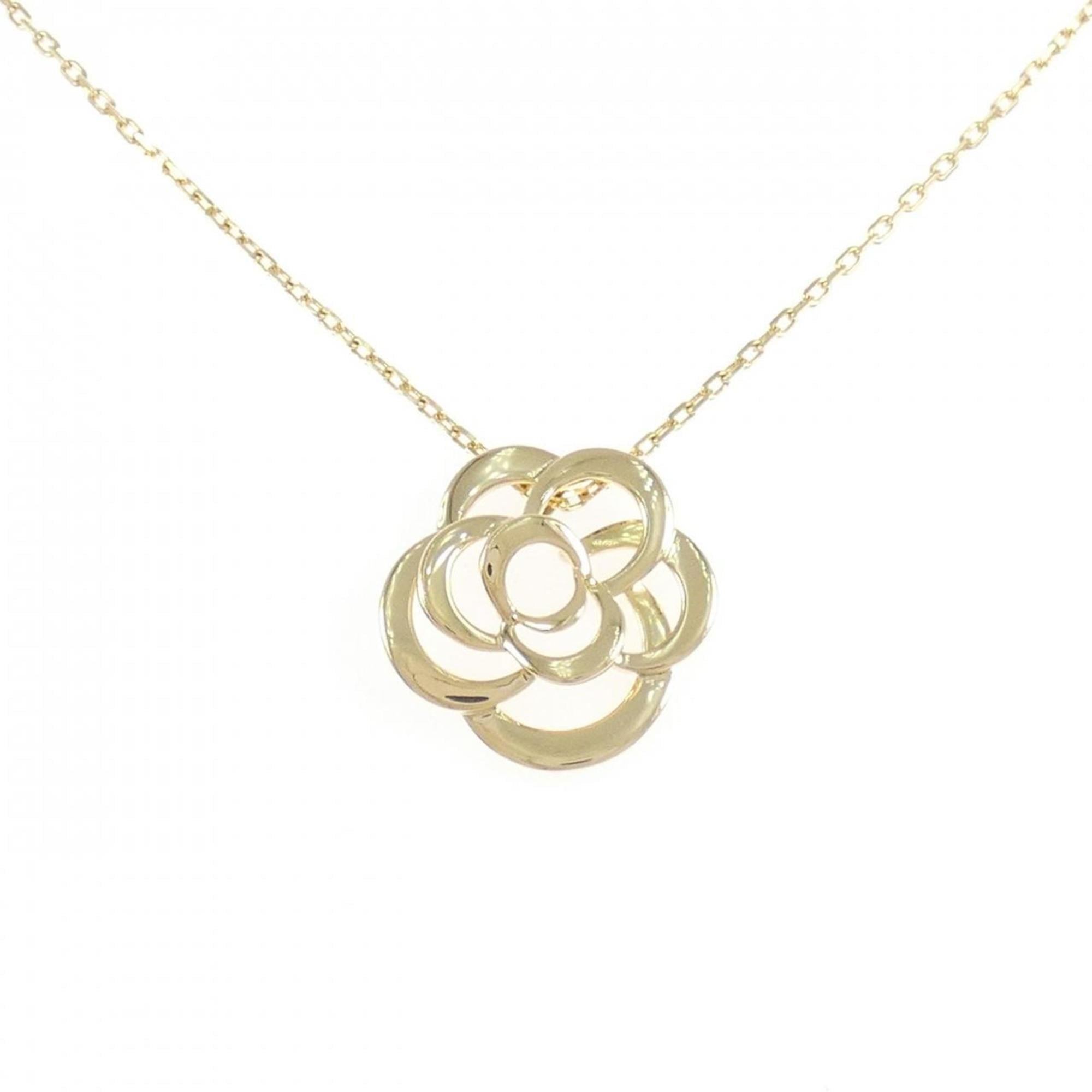 Camellia Pendant Necklace 18K Yellow Gold