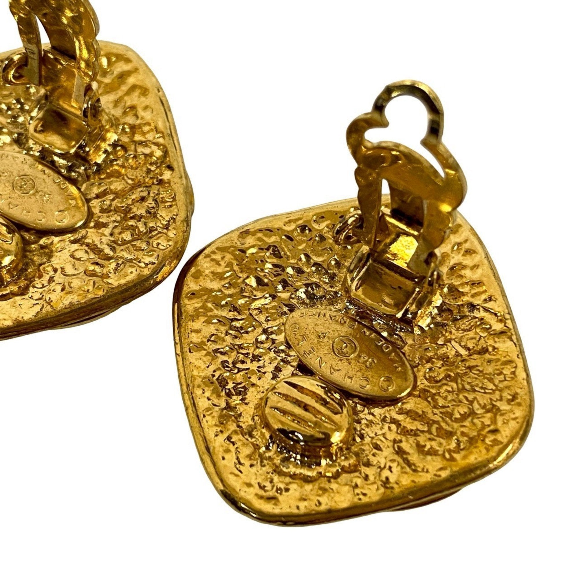 CC Logo Clip-On Earrings Metal Gold-Tone Metal