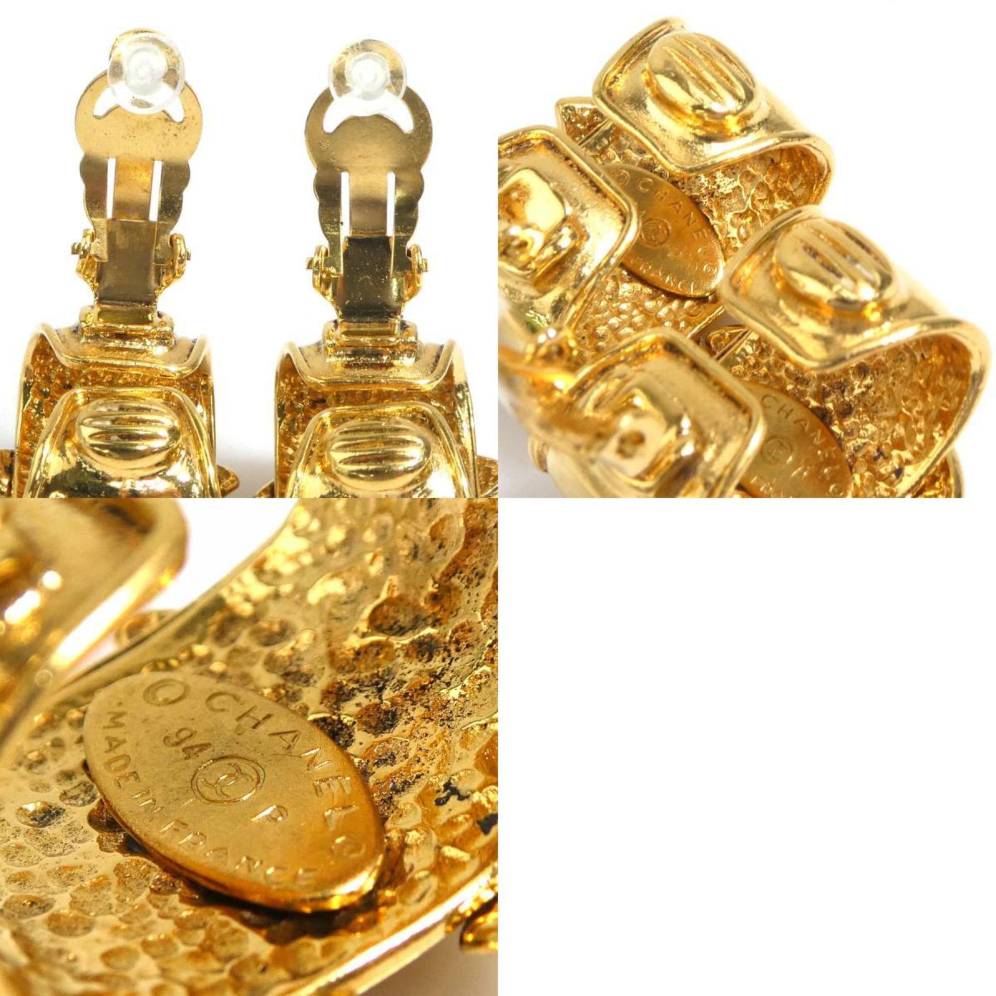 CC Logo Clip-On Earrings Gold-Tone Metal Gold-Tone Metal