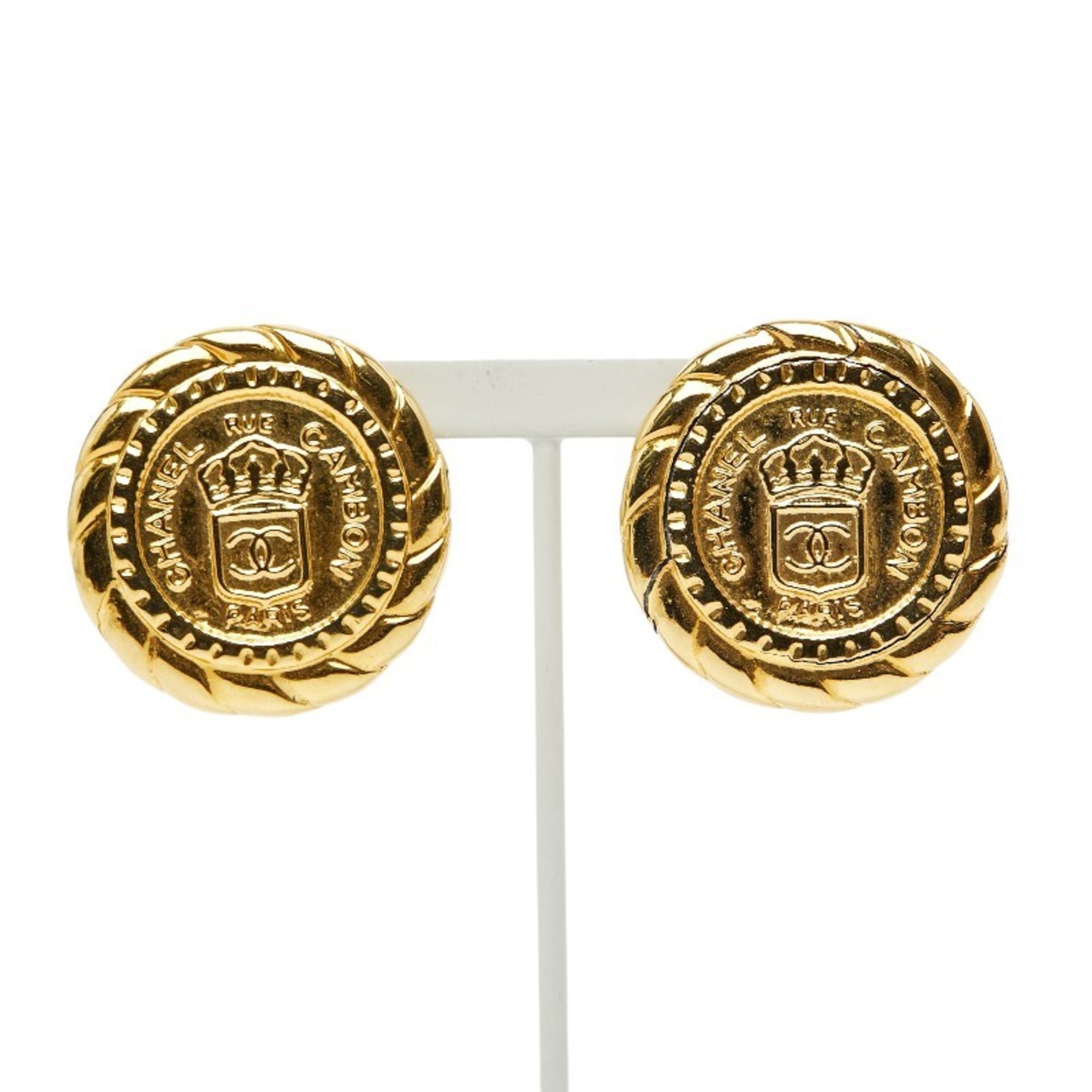 CC Logo Clip-On Earrings Metal Gold-Tone Metal
