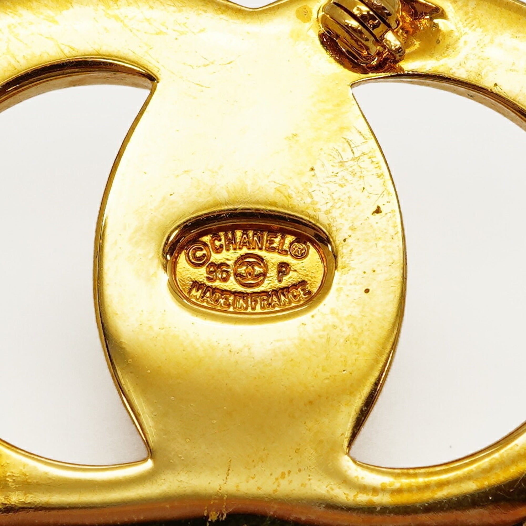 CC Logo Lock Brooch Metal