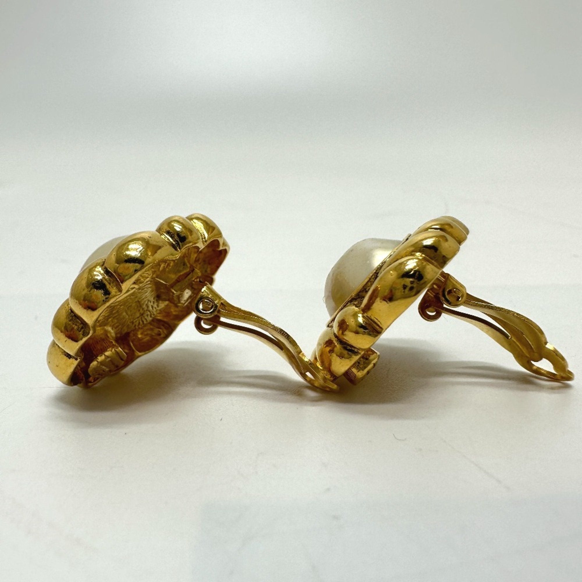 Earrings Pearl Gold-Tone Metal