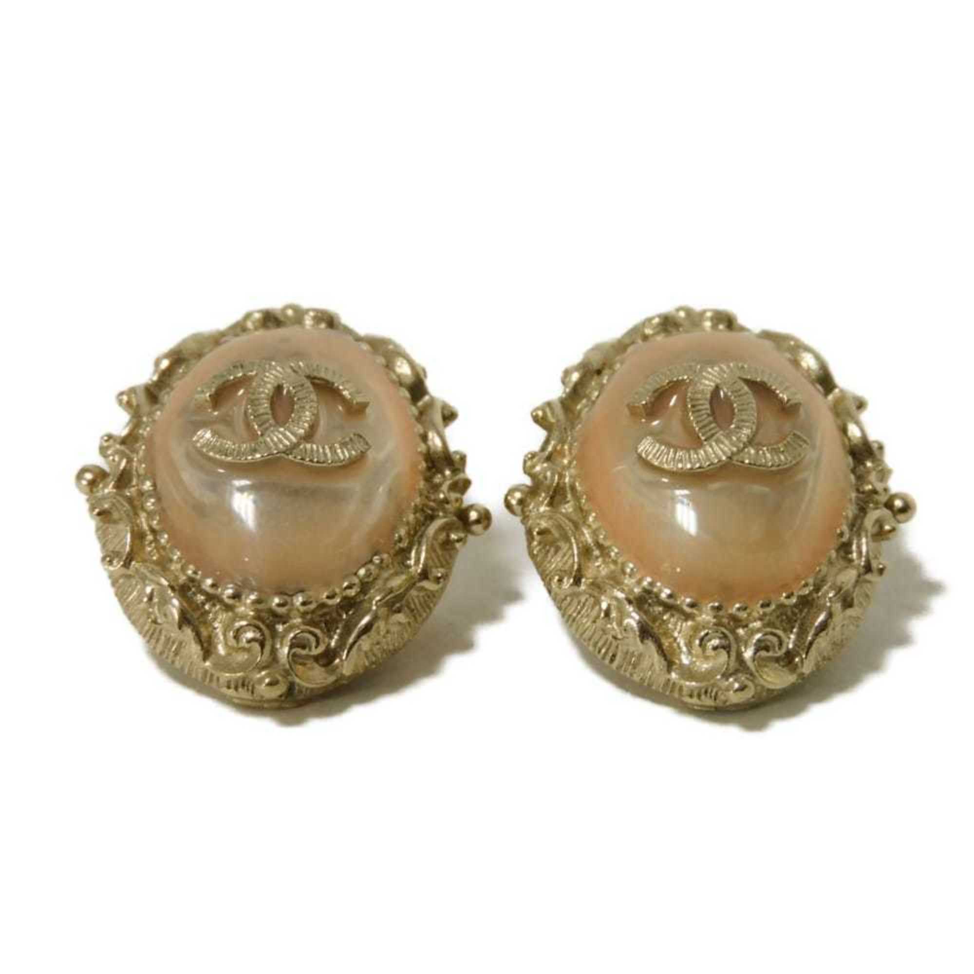 CC Logo Clip-On Earrings Gold-Tone Metal Gold-Tone Metal