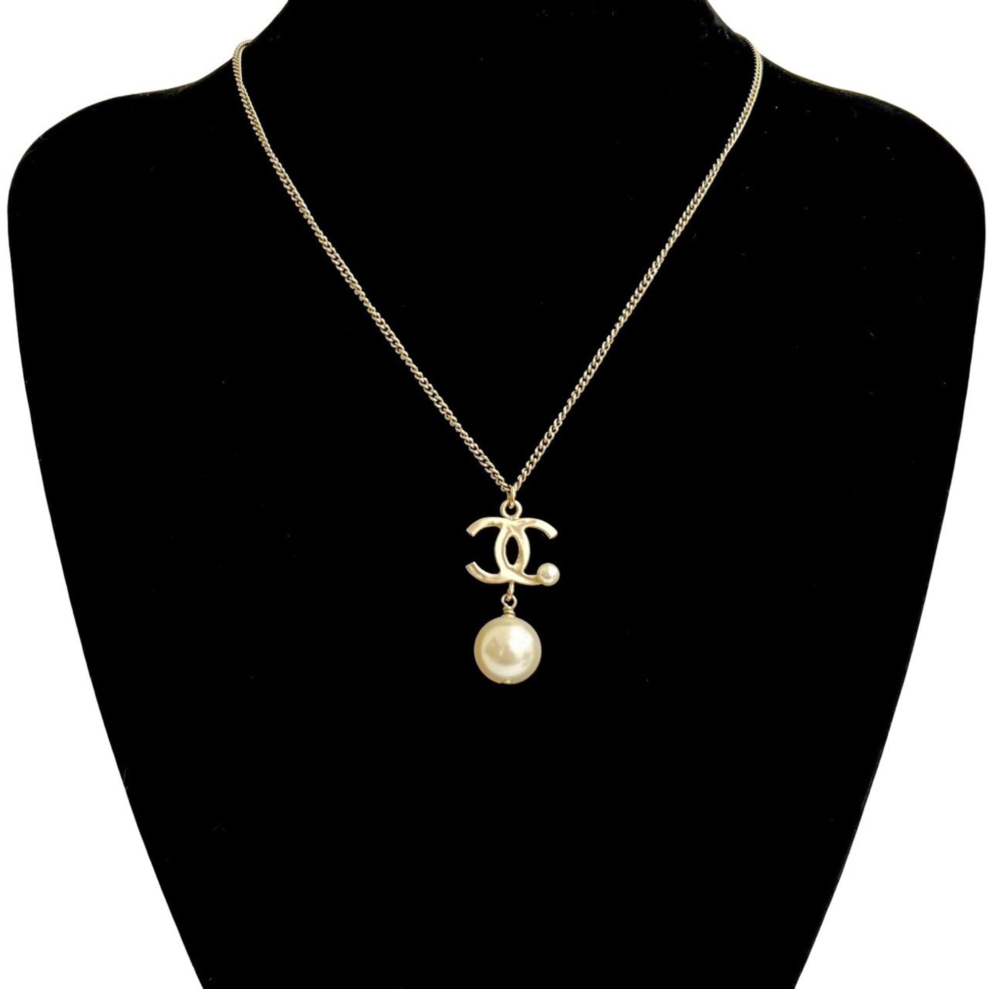 CC Logo Pendant Necklace Metal