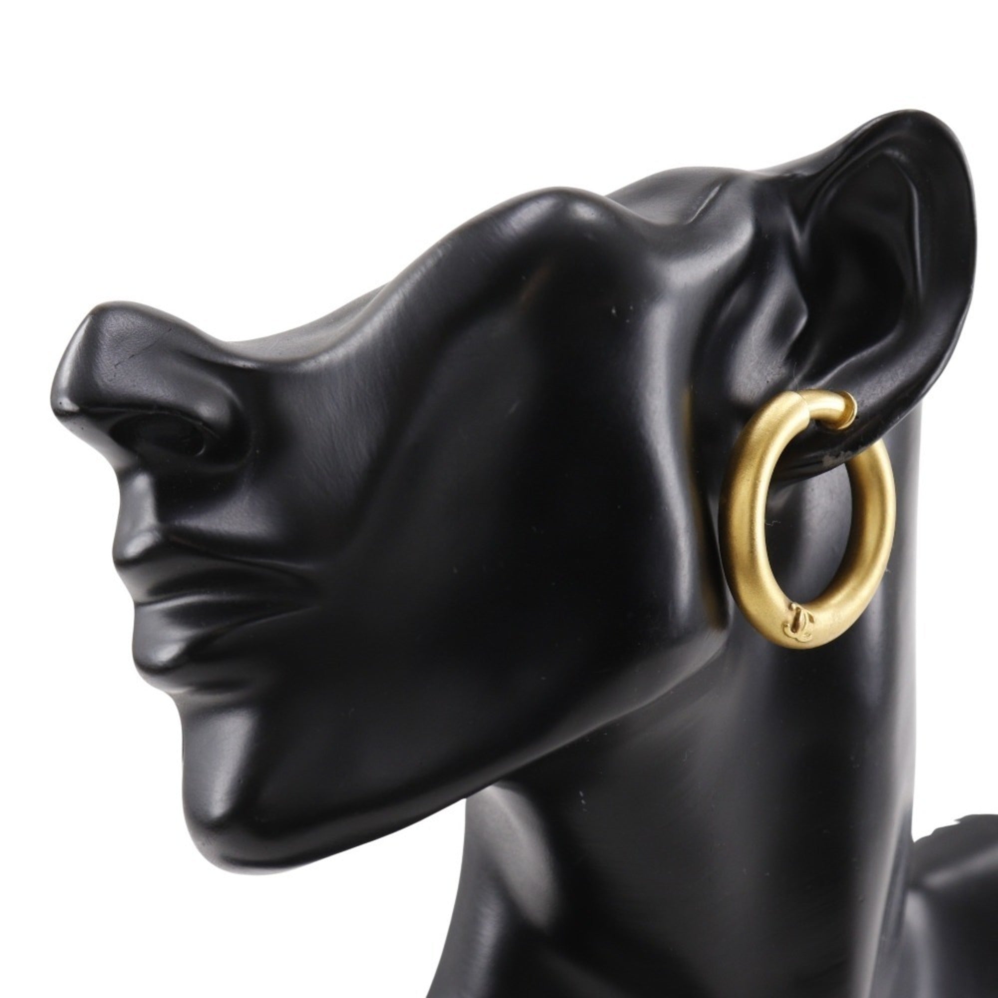 Vintage Clip-On Earrings Hoop Clip-On Gold-Tone Metal
