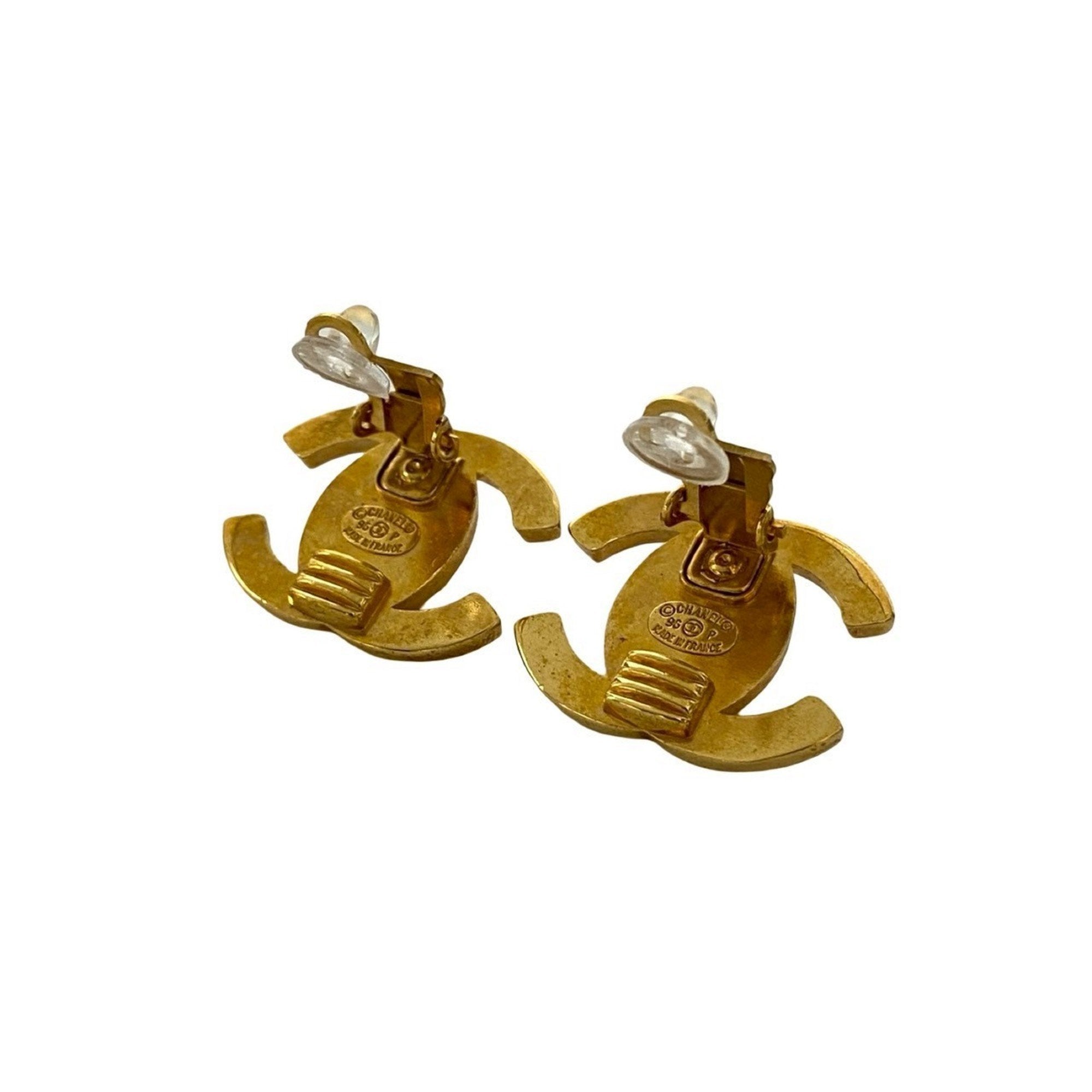 CC Logo Clip-On Earrings Metal Gold-Tone Metal