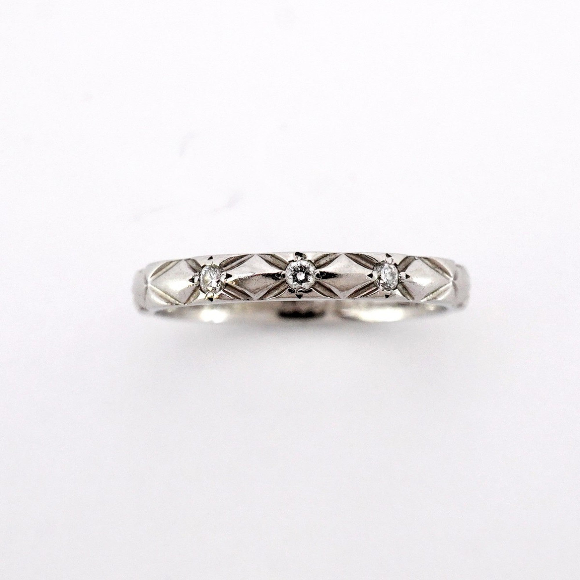 Matelasse 3PD Ring Platinum with Diamond