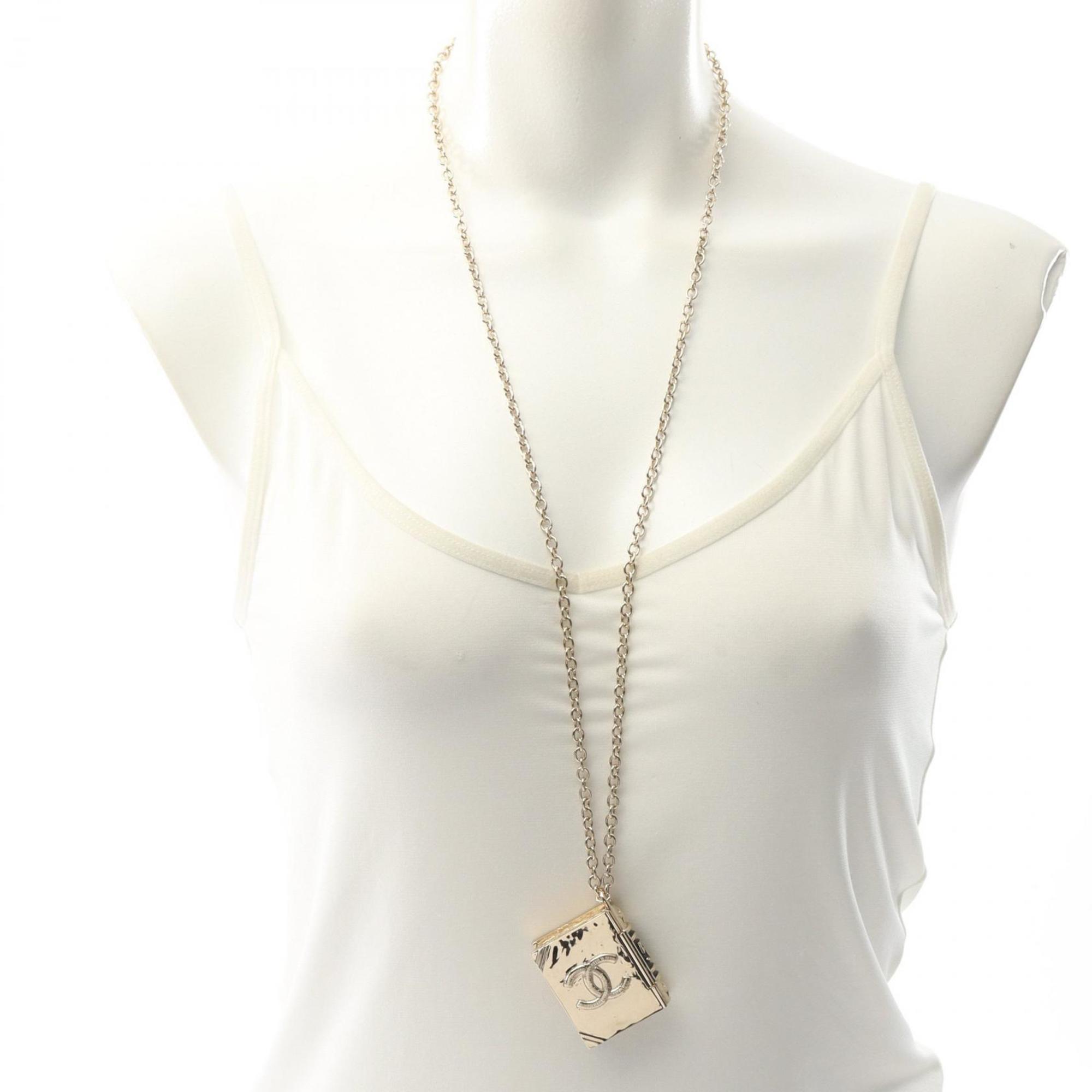 CC Logo Pendant Necklace Metal