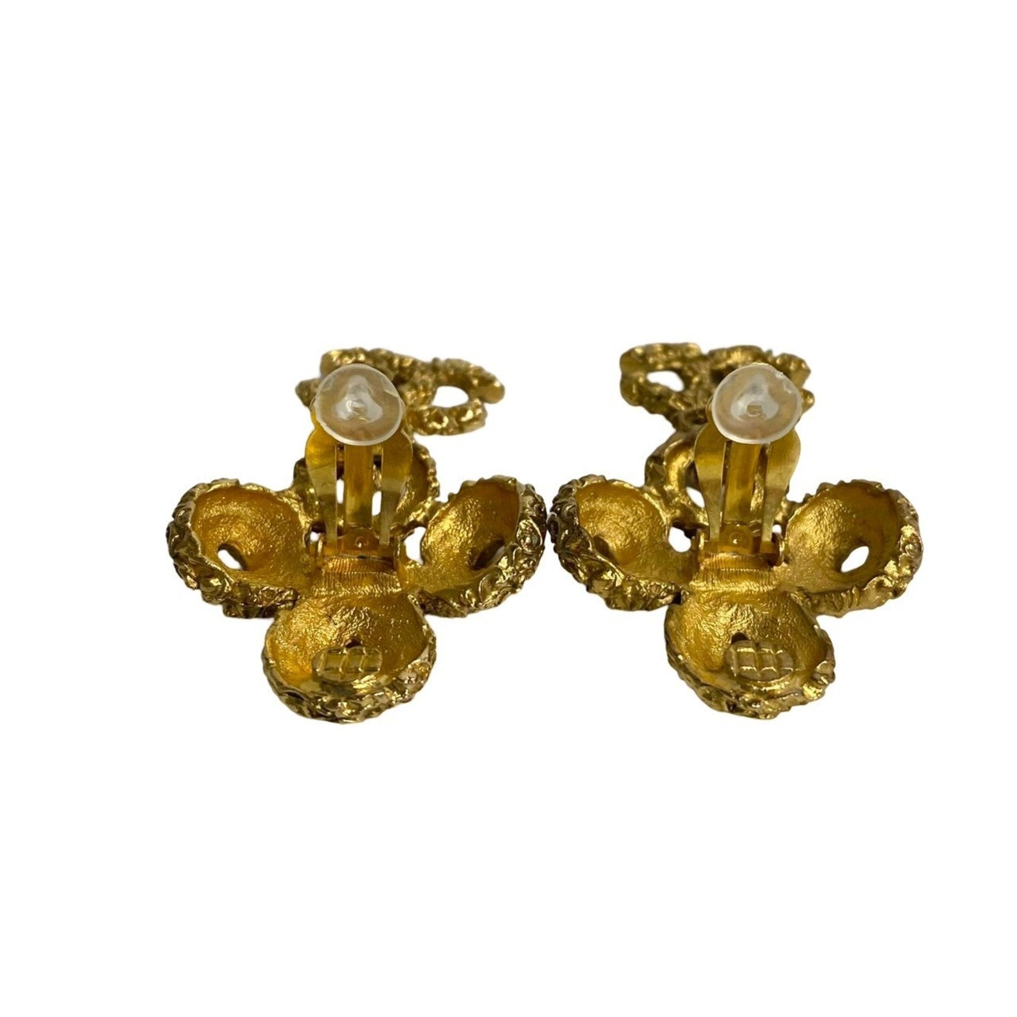 CC Logo Clip-On Earrings Metal Gold-Tone Metal