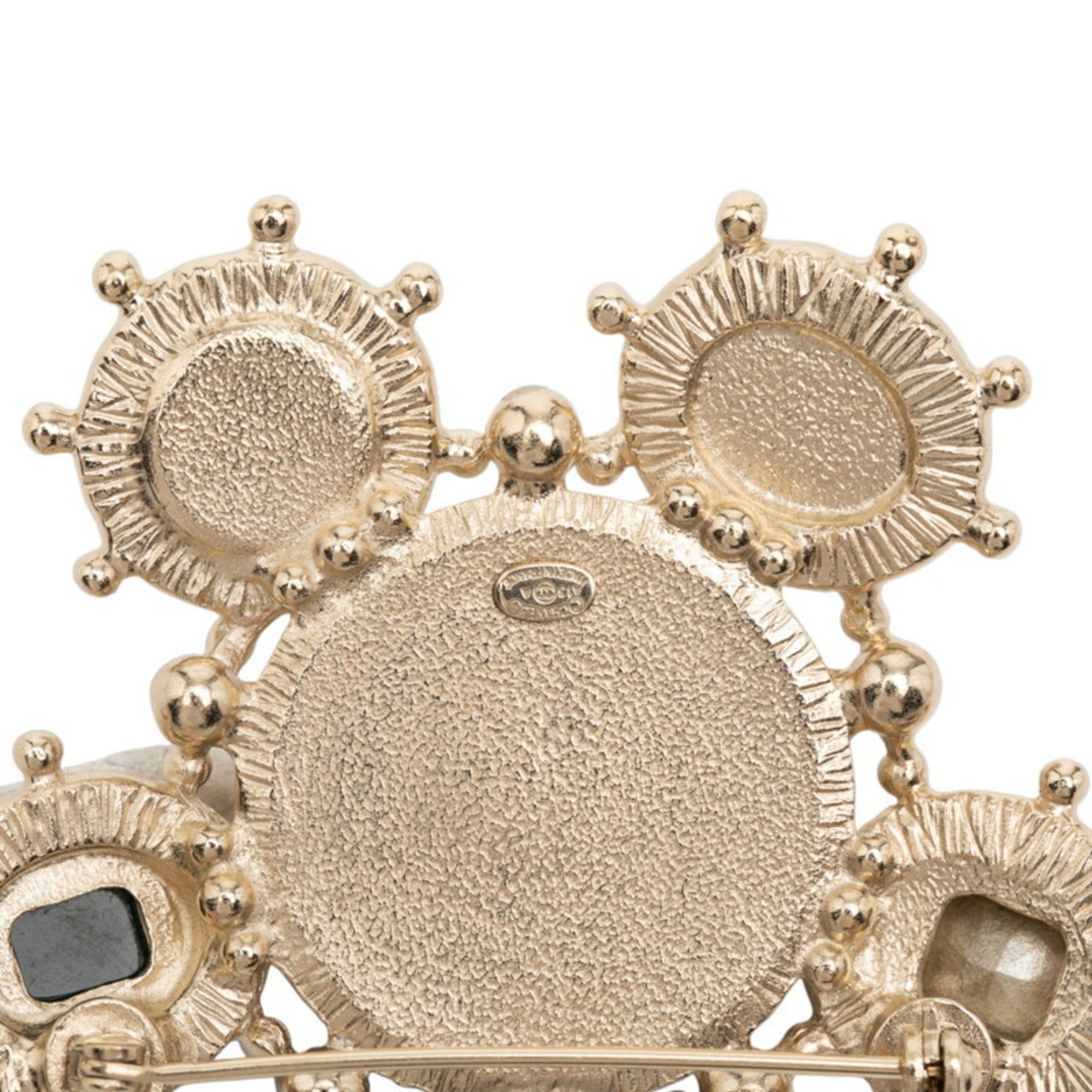 CC Logo Brooch Gold-Tone Metal
