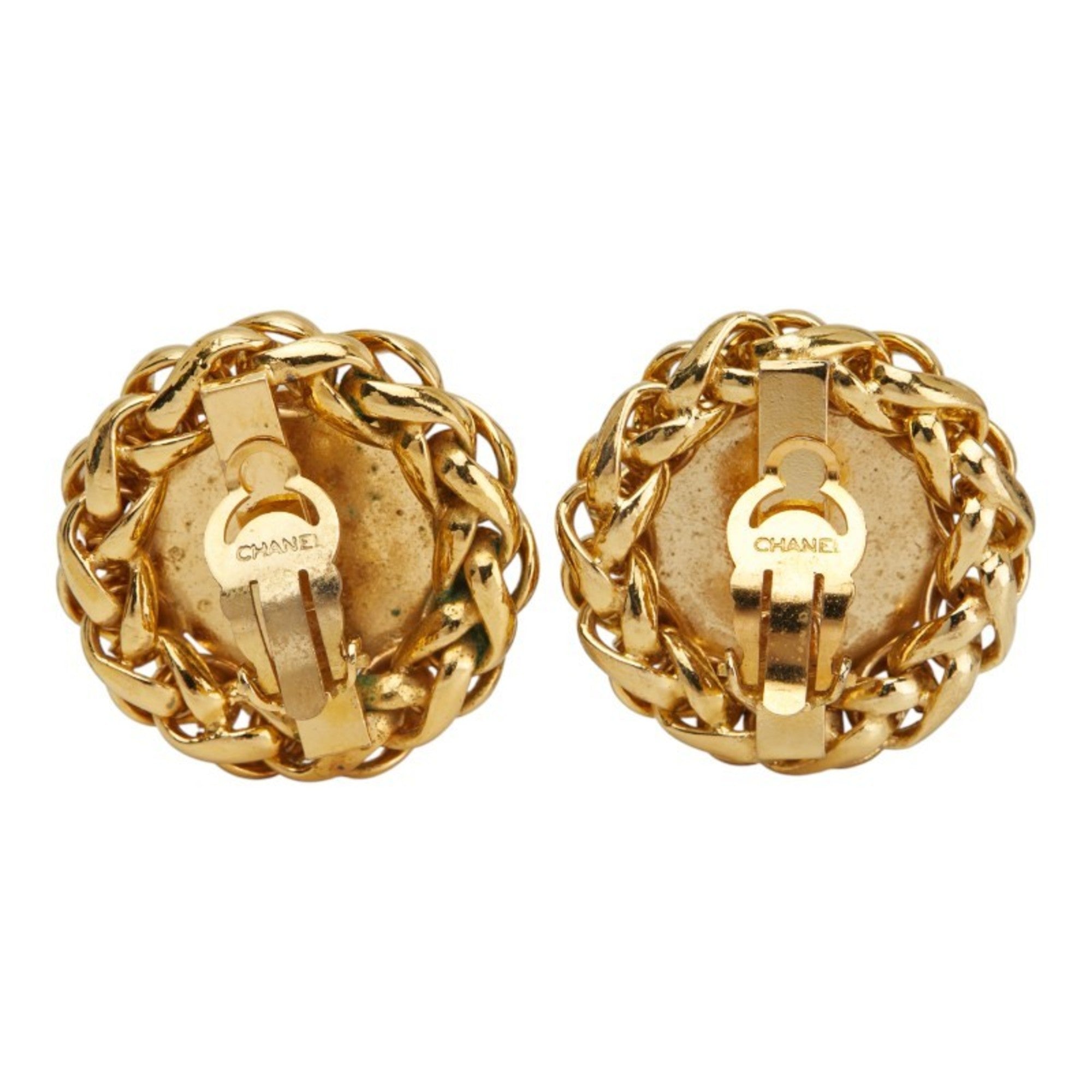 CC Logo Round Clip-On Earrings Metal Gold-Tone Metal