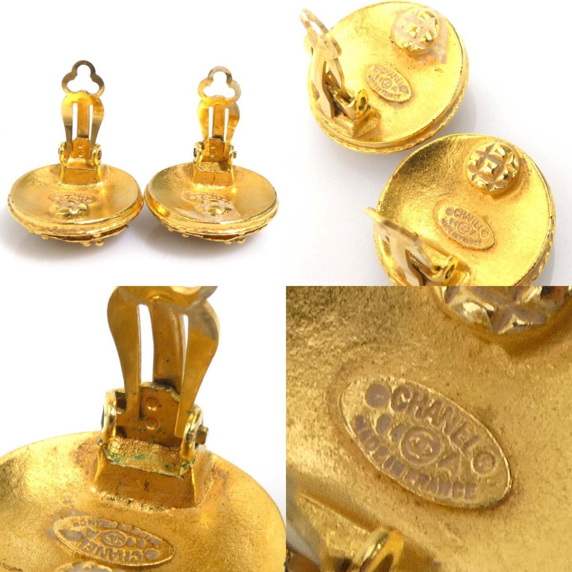 CC Logo Clip-On Earrings Gold-Tone Metal Gold-Tone Metal