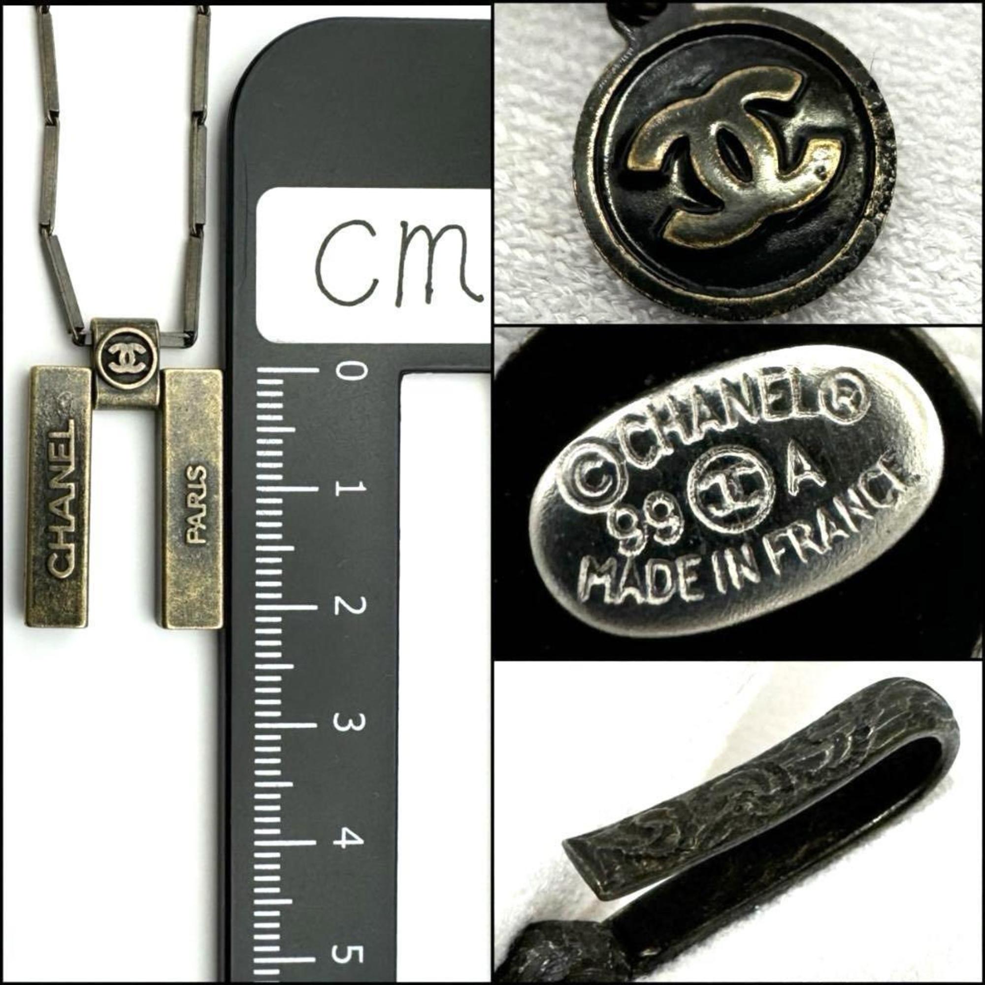 Pendant Necklace Metal