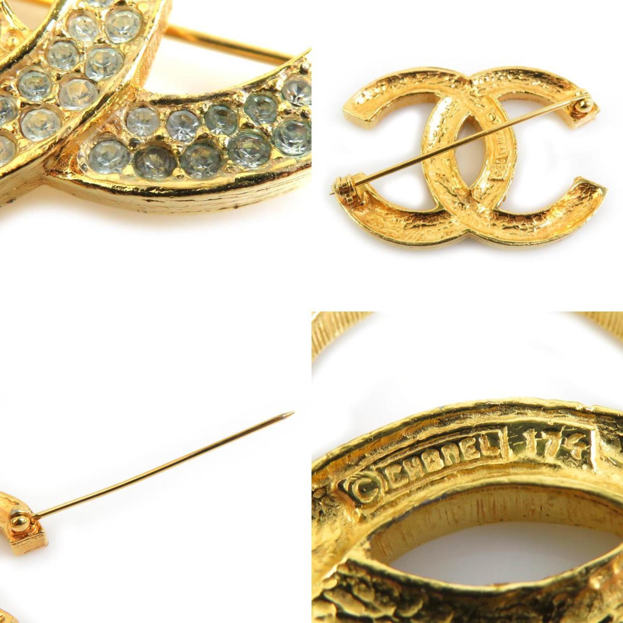 CC Logo Brooch Gold-Tone Metal