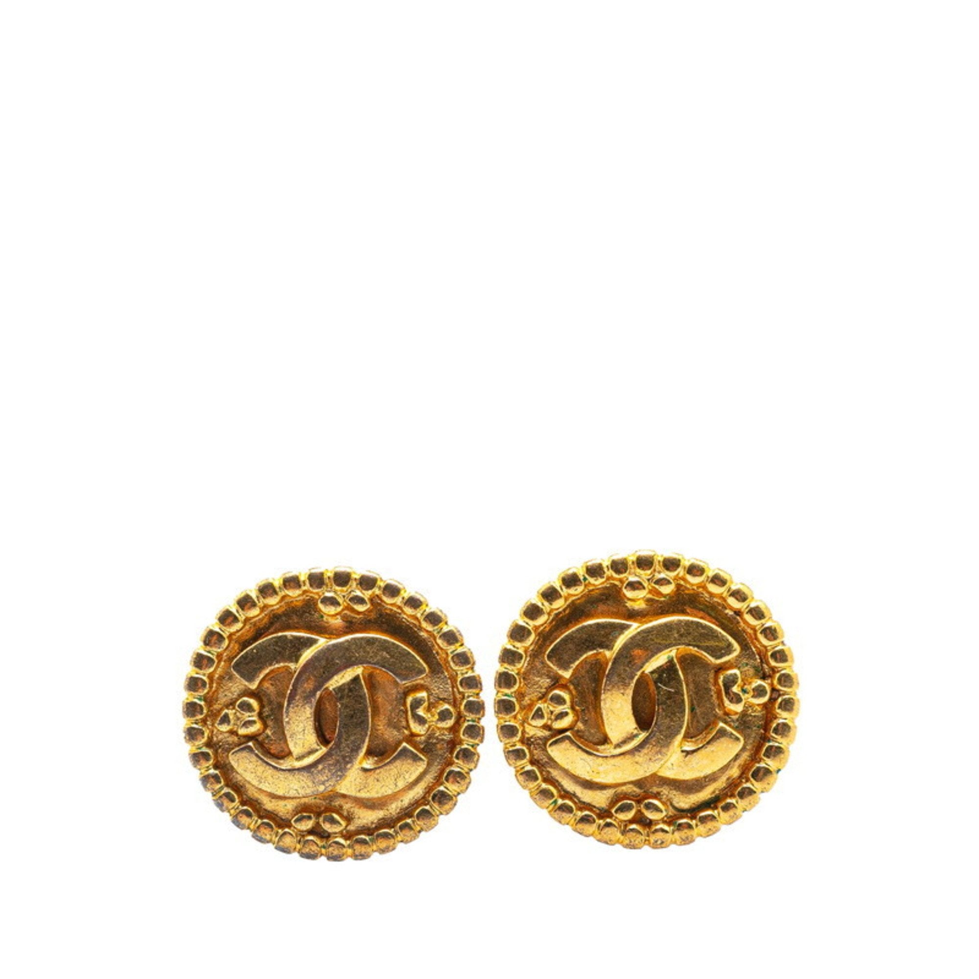 CC Logo Round Clip-On Earrings Metal Gold-Tone Metal