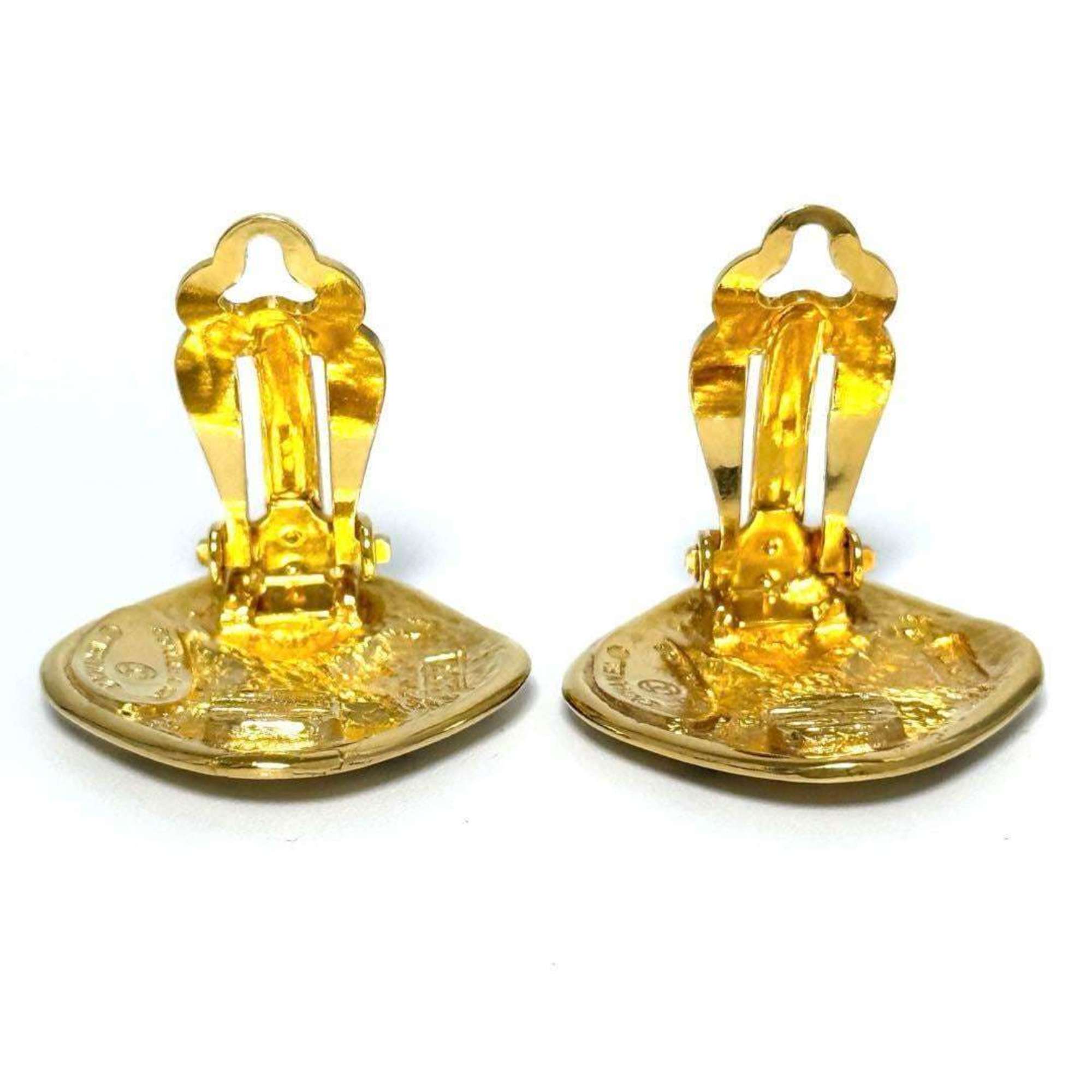 Clip-On Earrings Metal