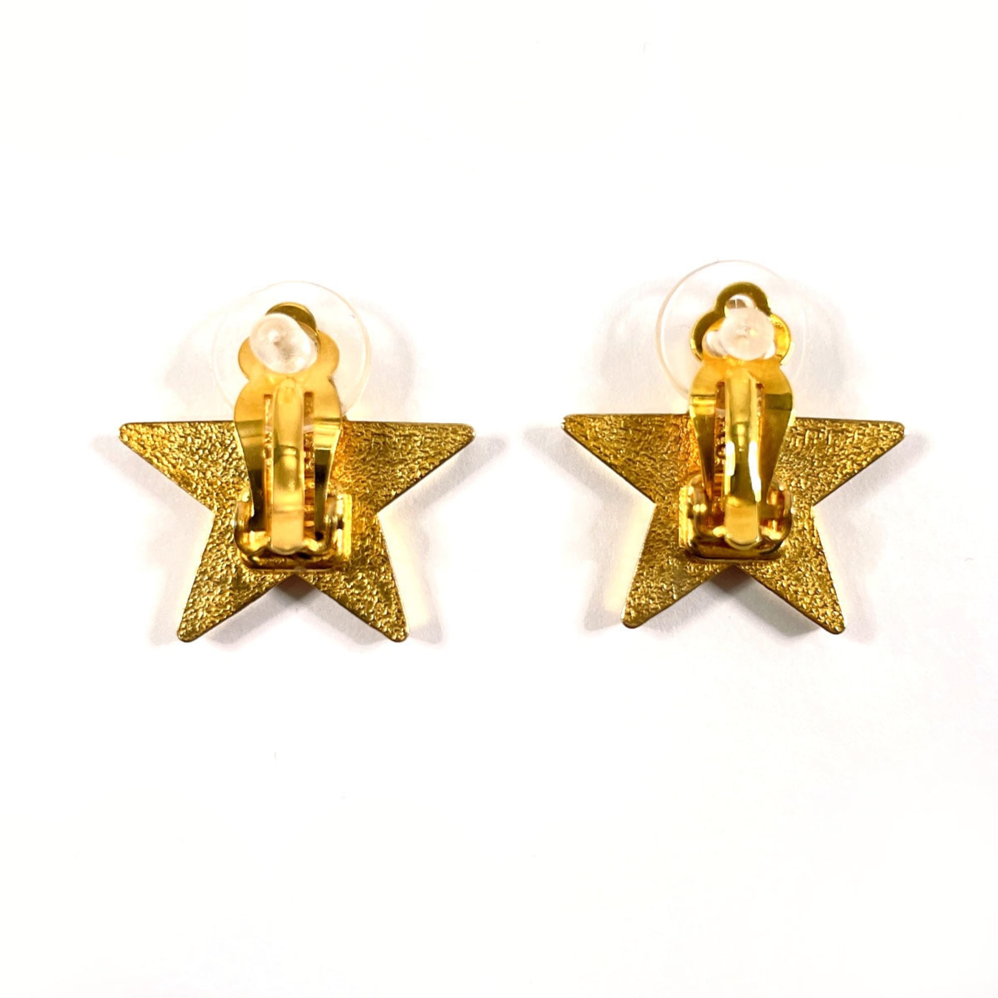 CC Logo Star Clip-On Earrings Metal Gold-Tone Metal