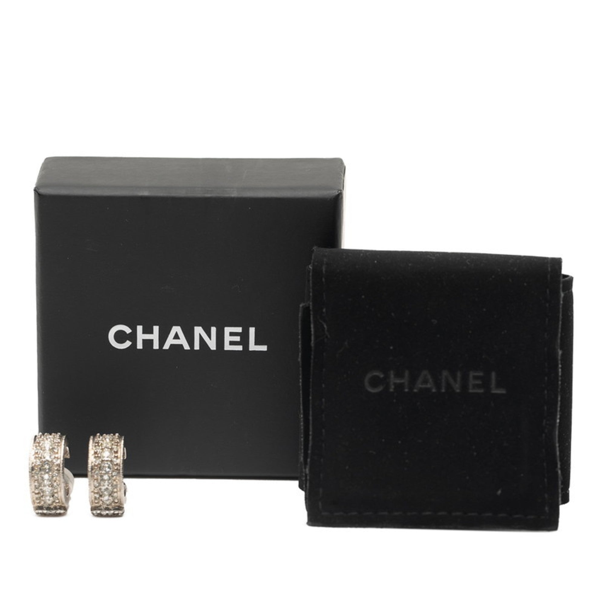 CC Logo Clip-On Earrings Metal Gold-Tone Metal
