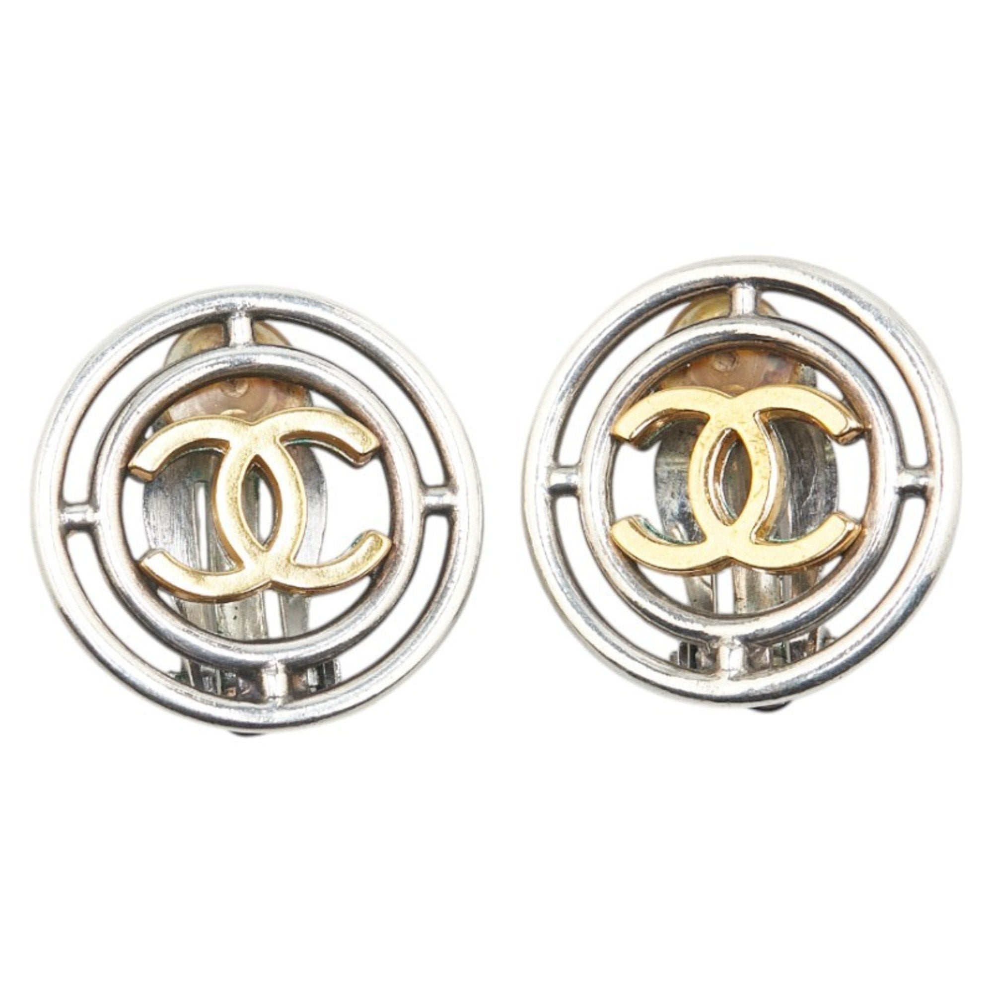 CC Logo Round Clip-On Earrings Gold-Tone Metal Gold-Tone Metal